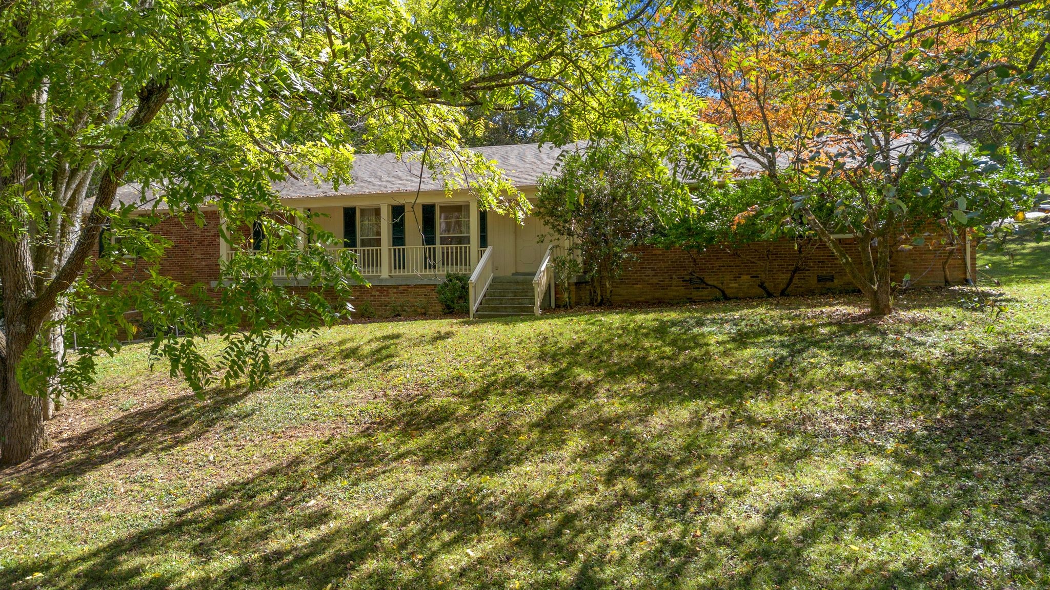 841 Highland Crest Dr