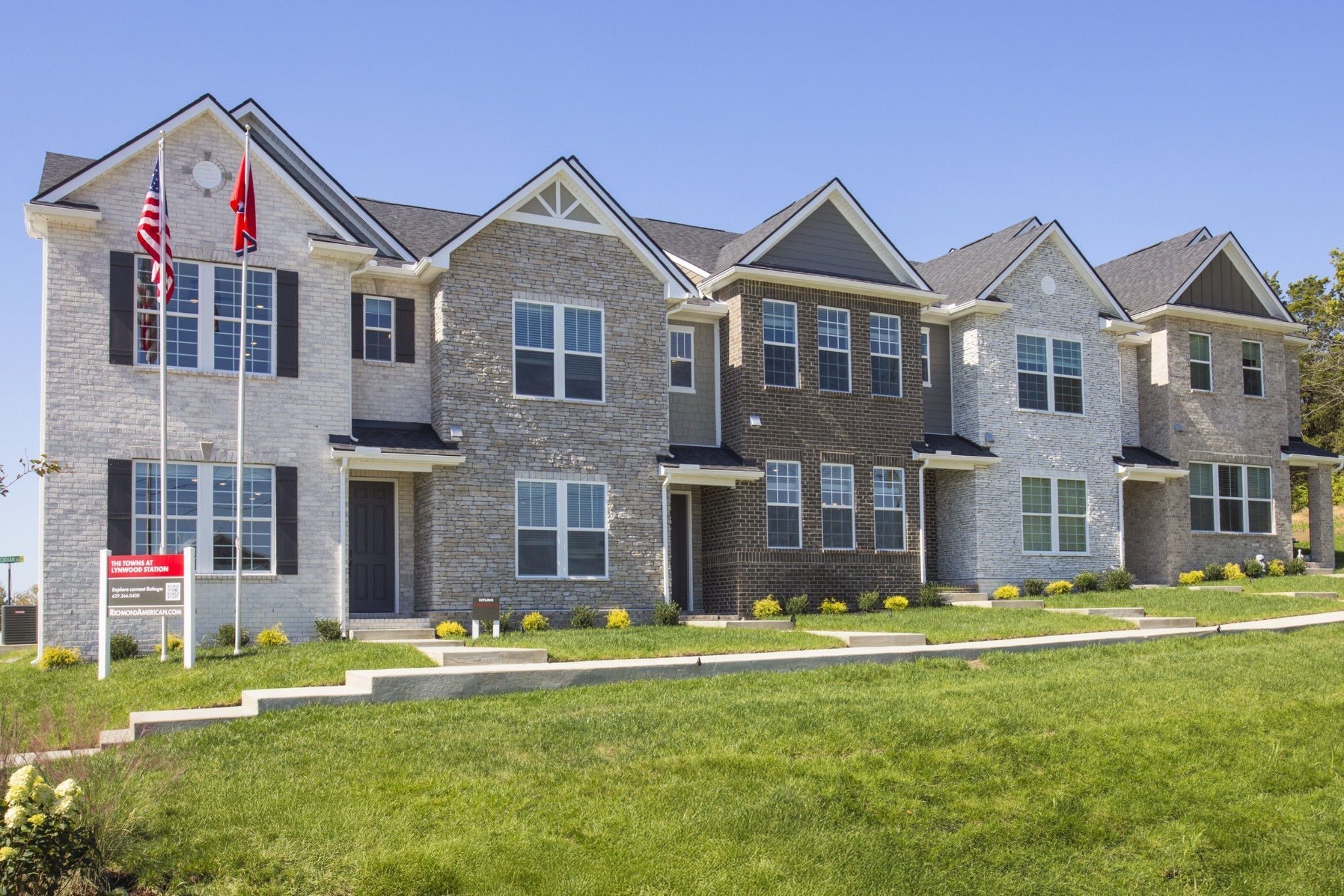 326 Lynwood Station Boulevard