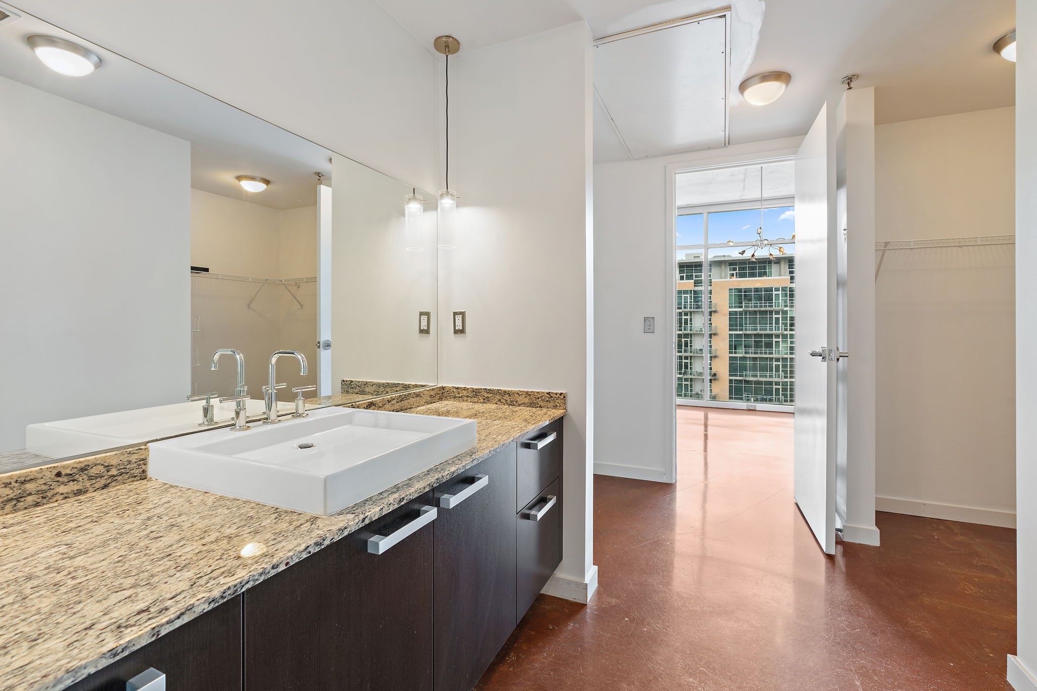 600 12th Ave S Unit: 1708