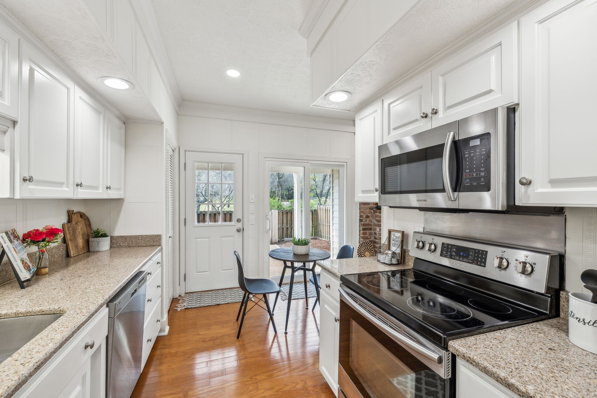 102 Foxborough Sq, W