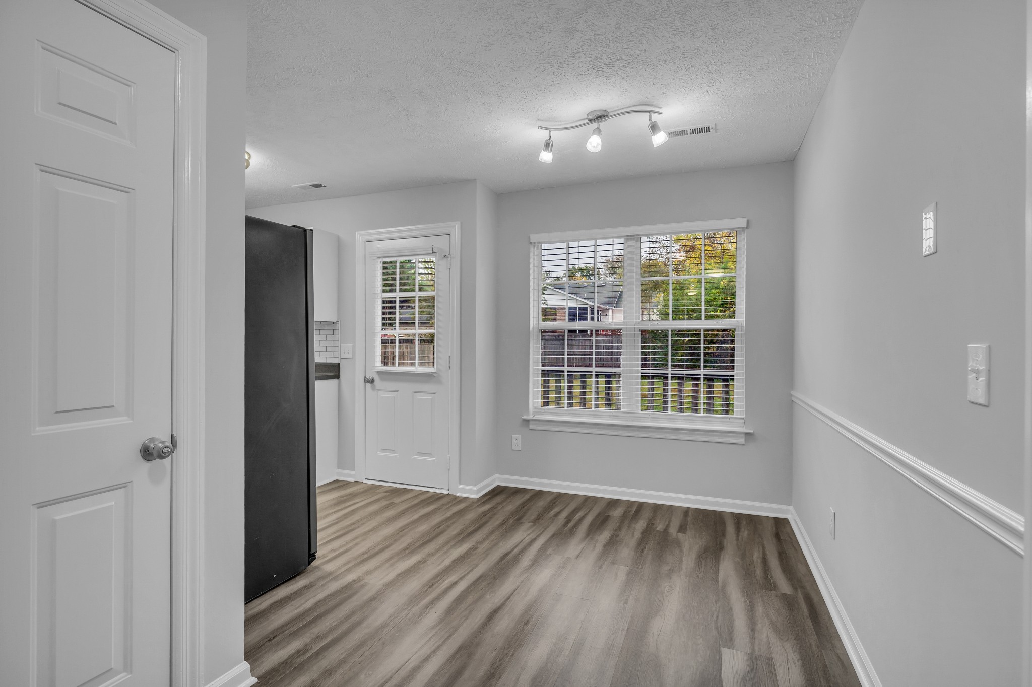 1730 Battleground Dr