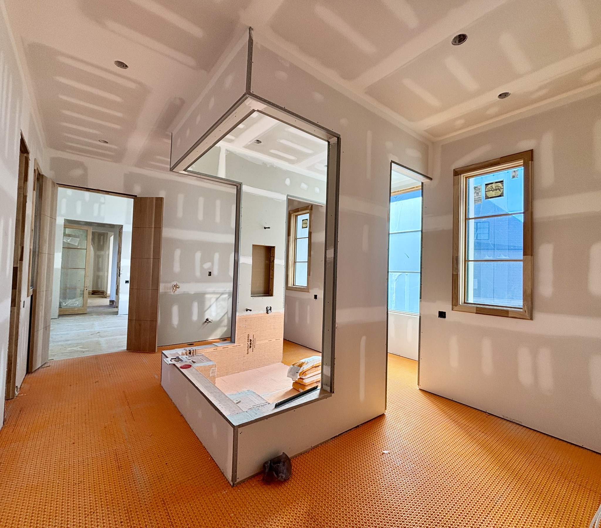 8102 Turning Point Dr