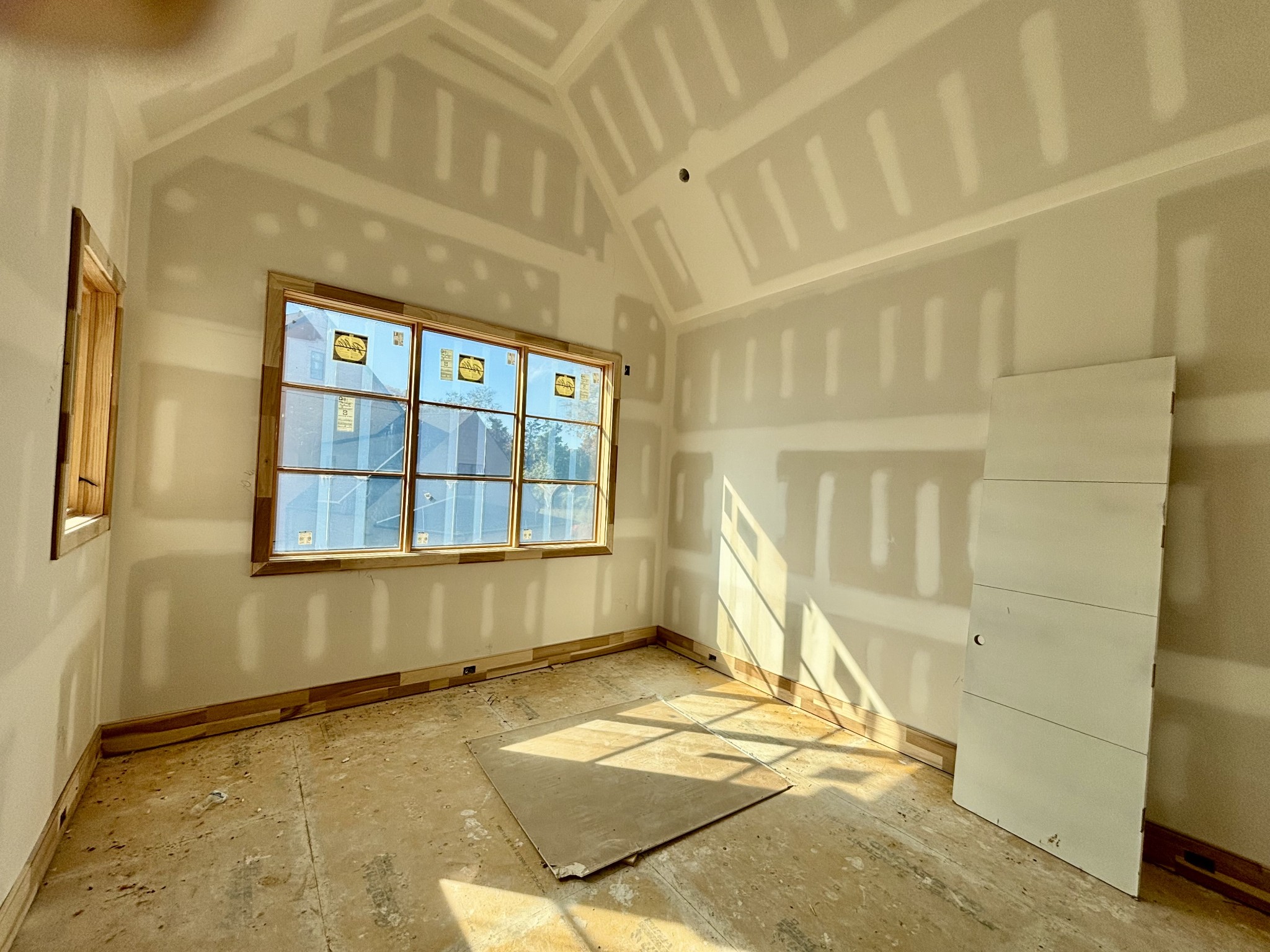 8102 Turning Point Dr