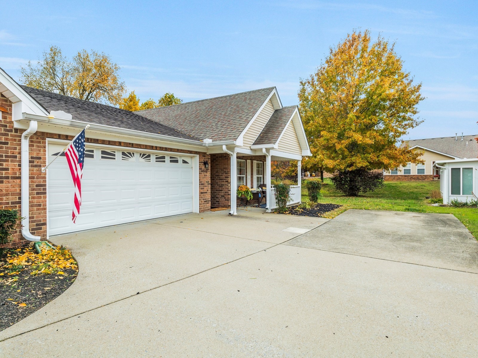 702 Forest Glen Circle