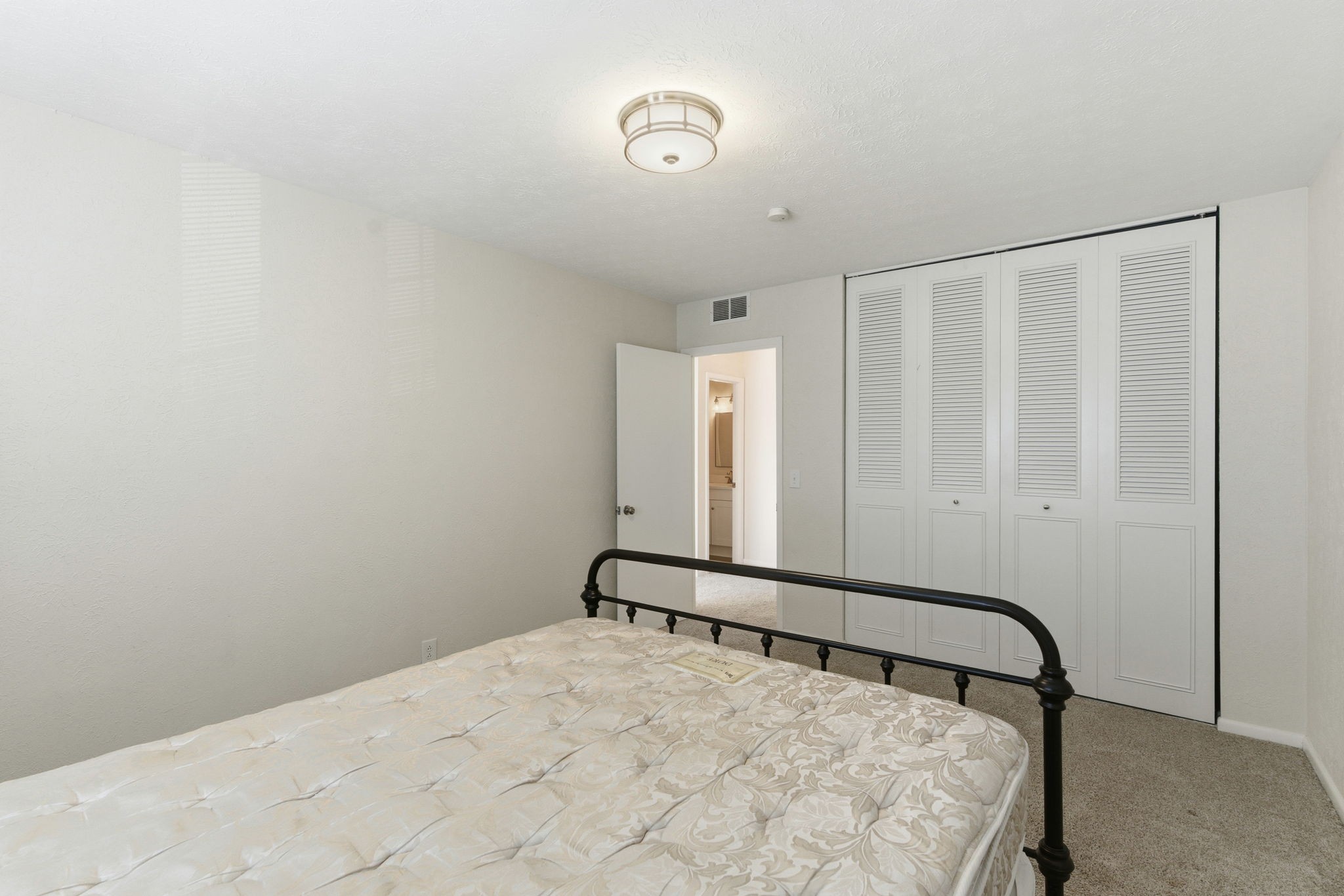 810 Bellevue Rd Unit: 214