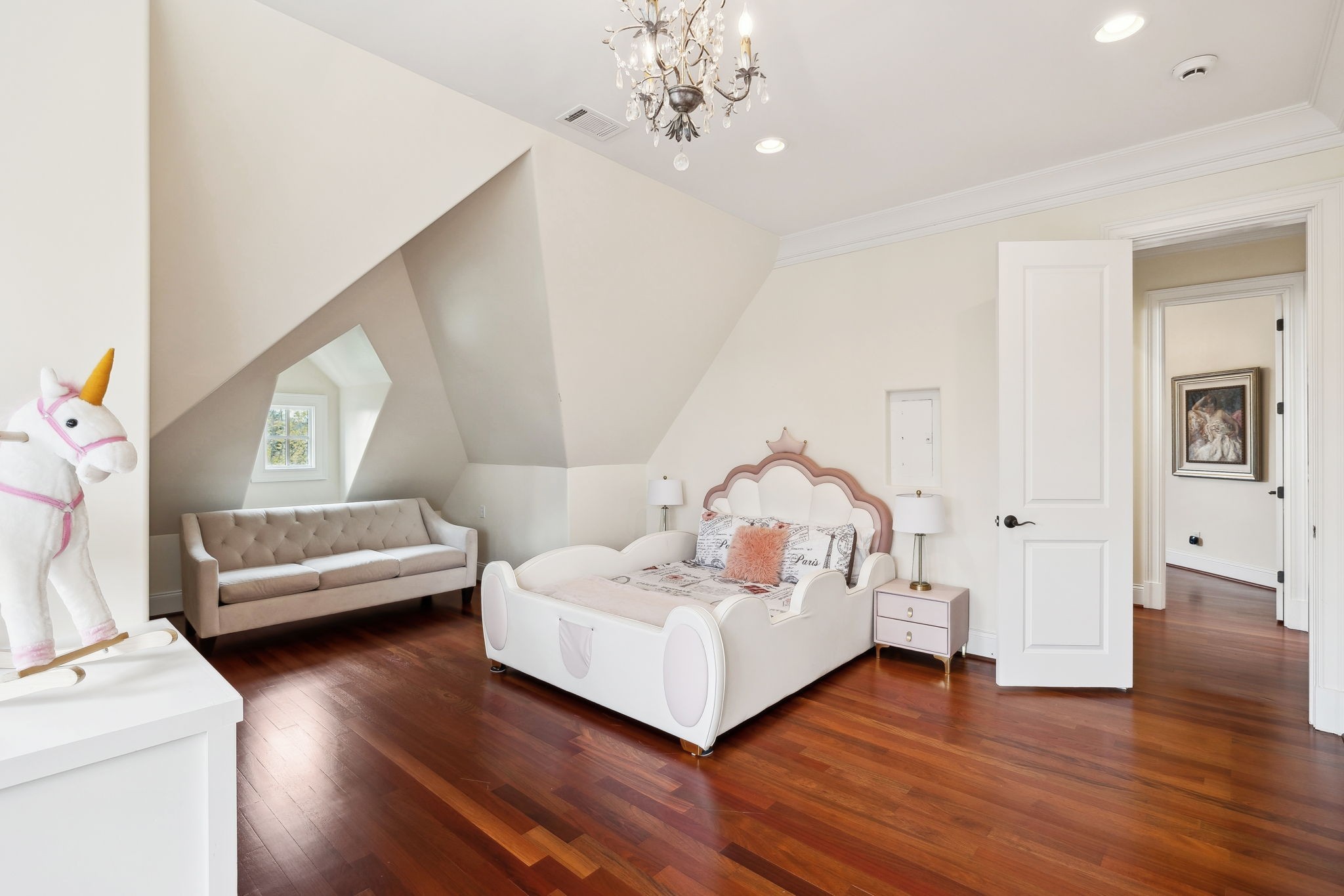 128 Woodward Hills Pl