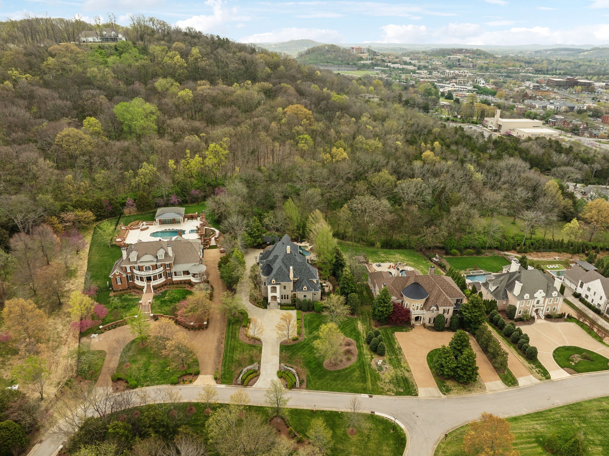 128 Woodward Hills Pl