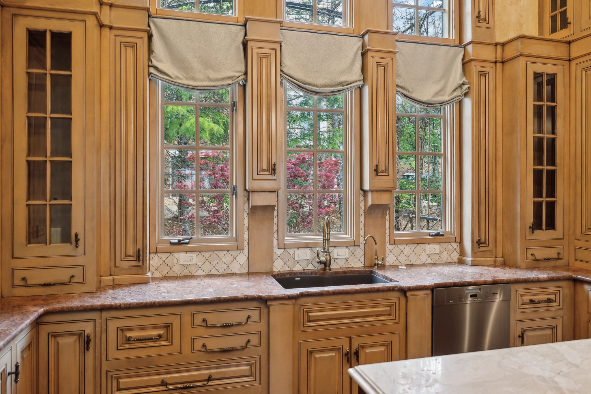 128 Woodward Hills Pl