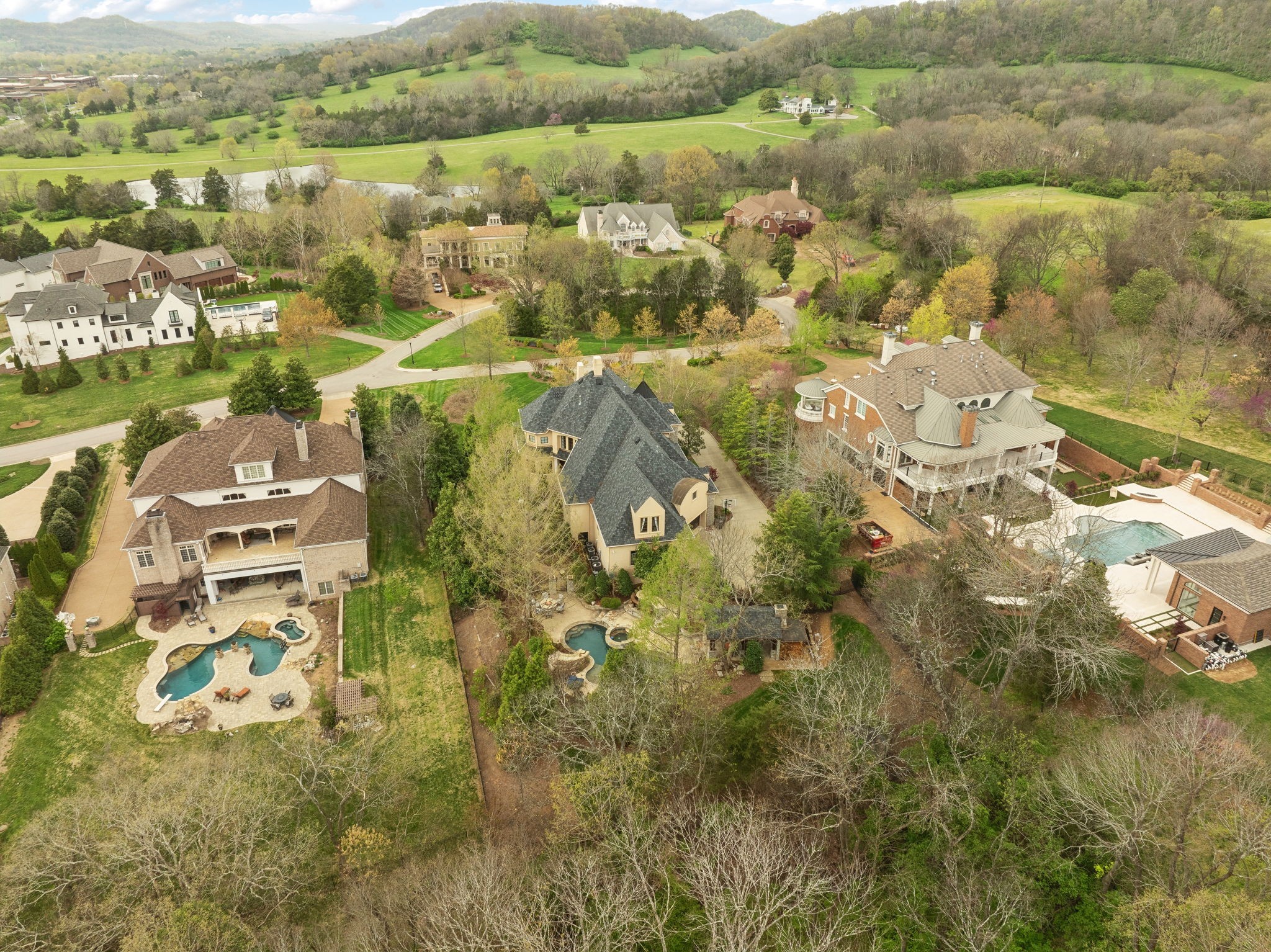 128 Woodward Hills Pl