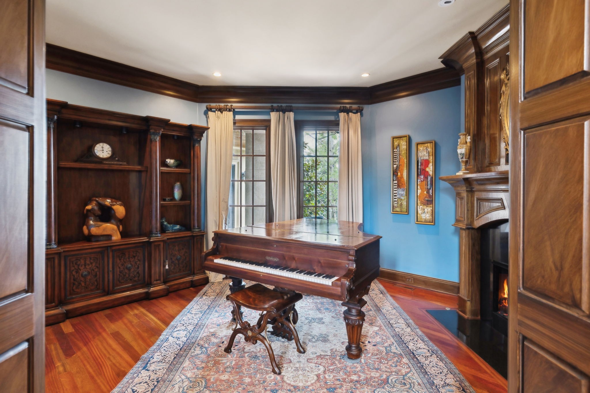 128 Woodward Hills Pl