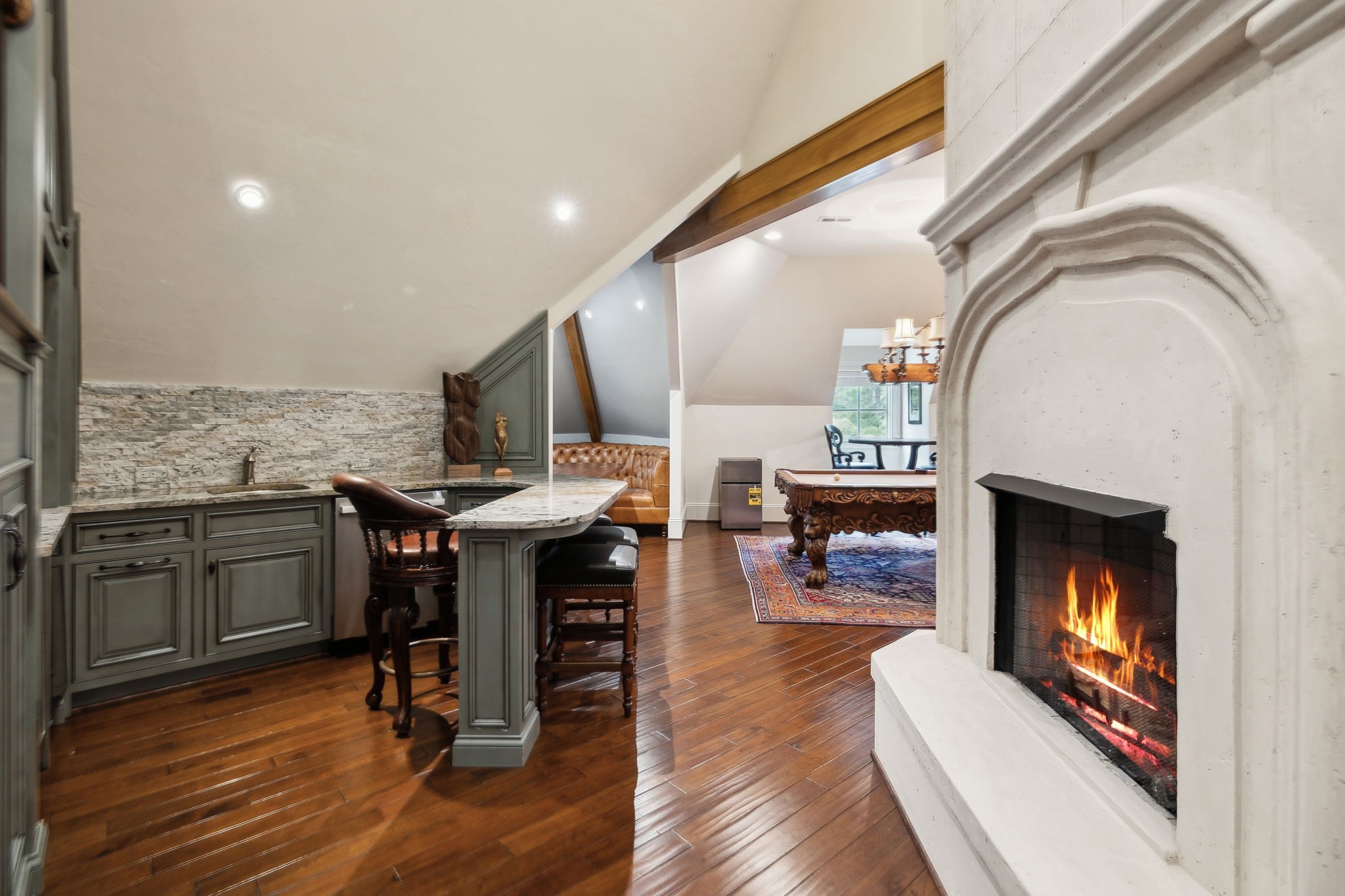 128 Woodward Hills Pl