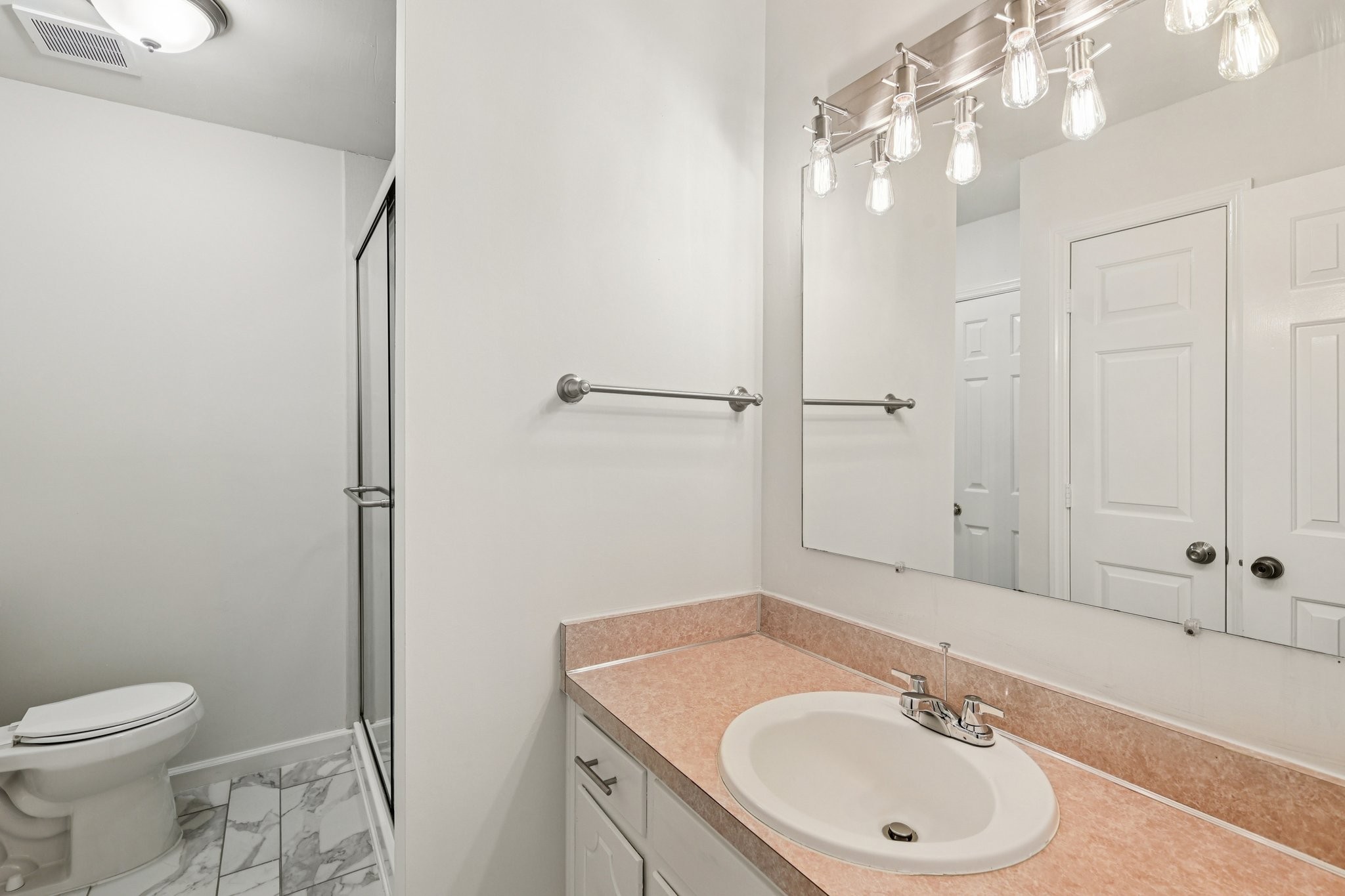 618 Hickory Glade Ct