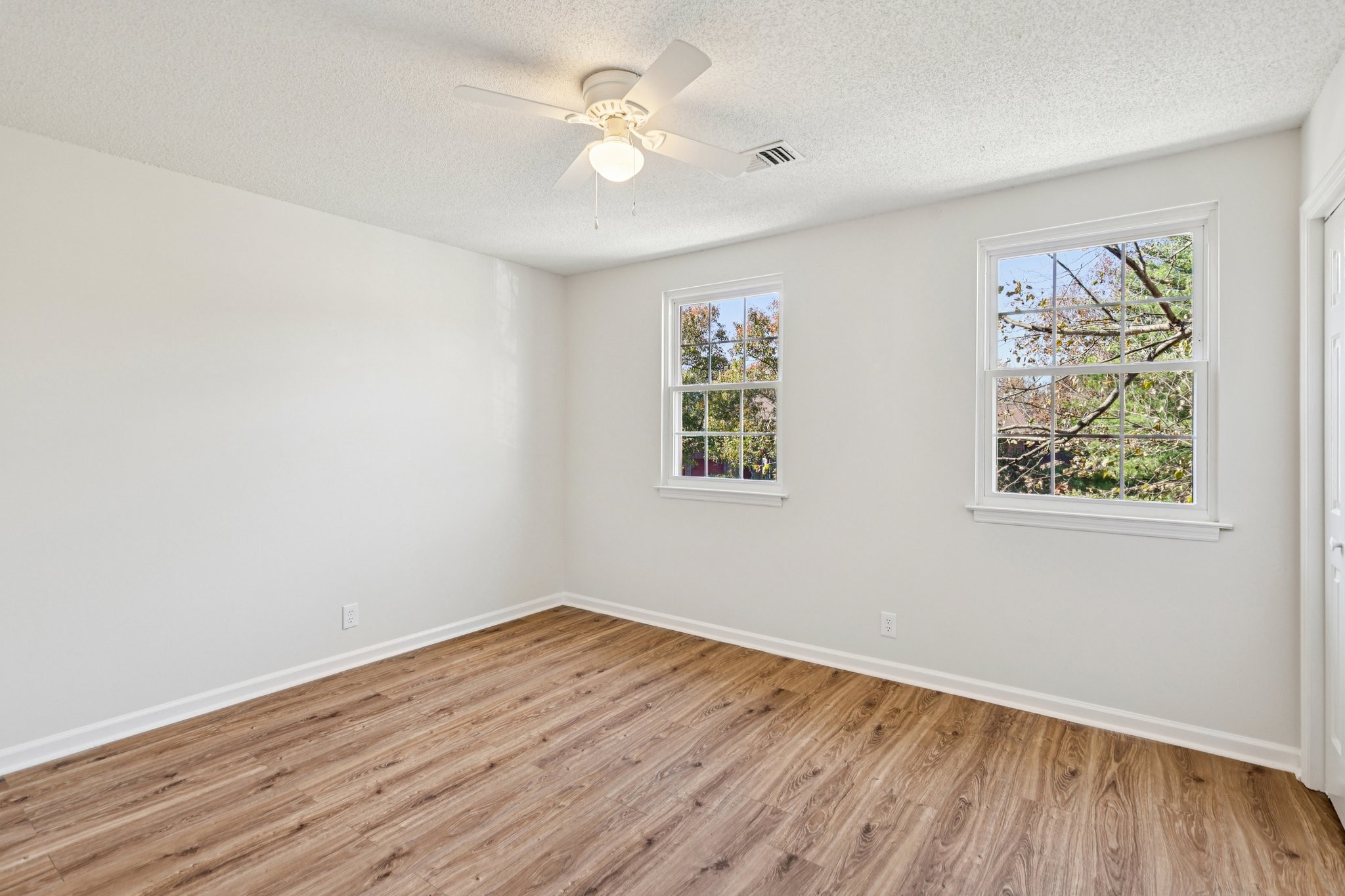 618 Hickory Glade Ct