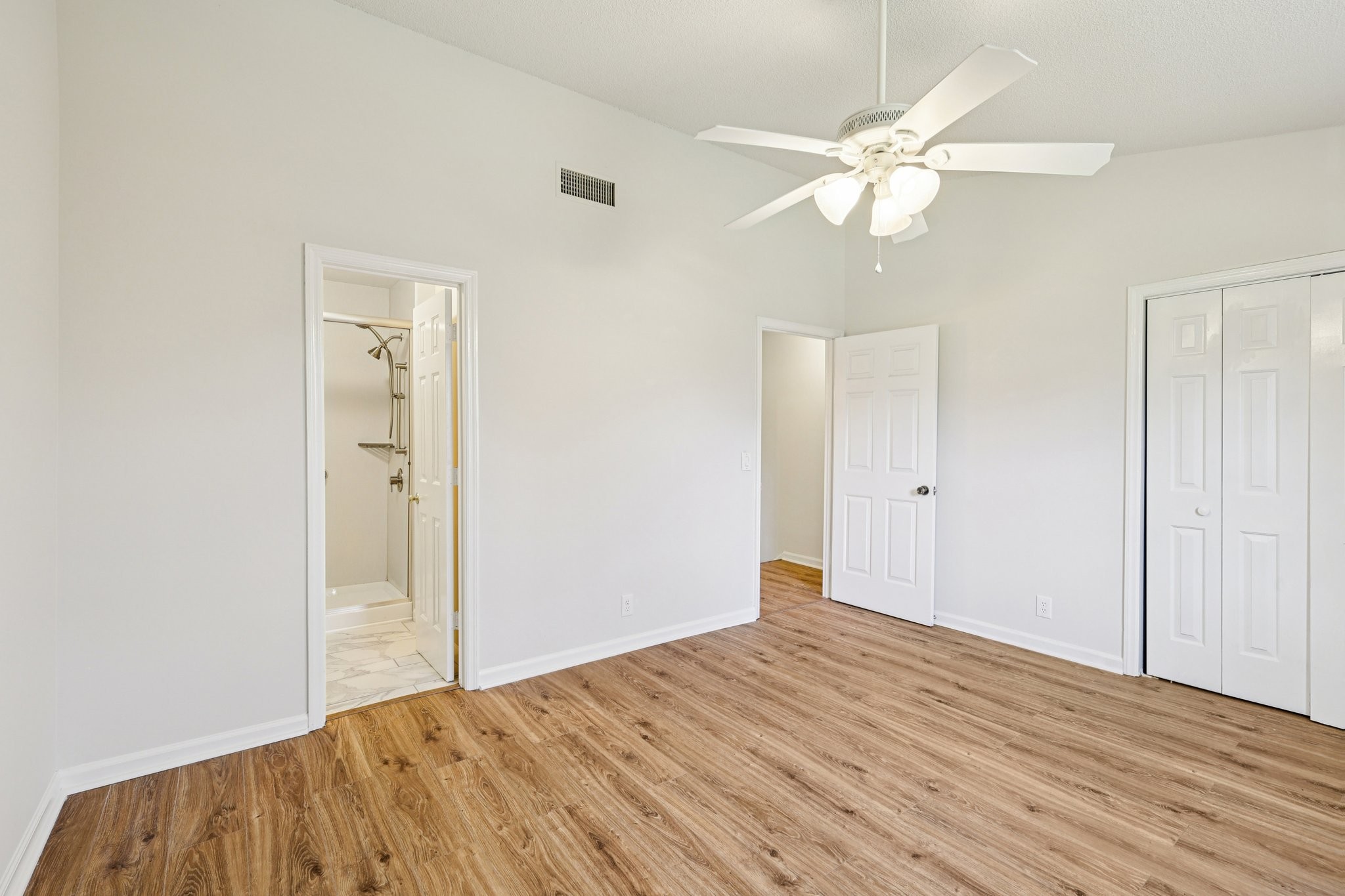 618 Hickory Glade Ct