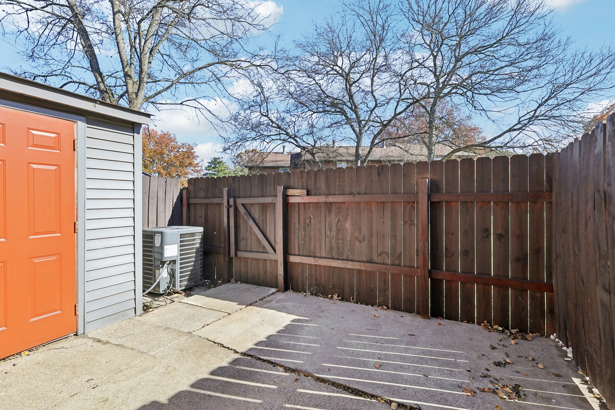 618 Hickory Glade Ct