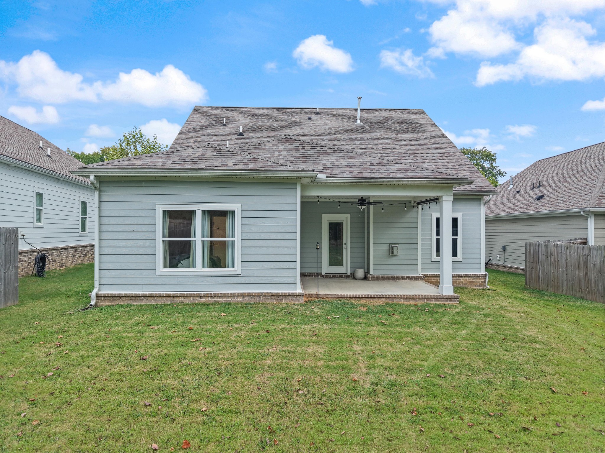 213 Hermitage Point Dr