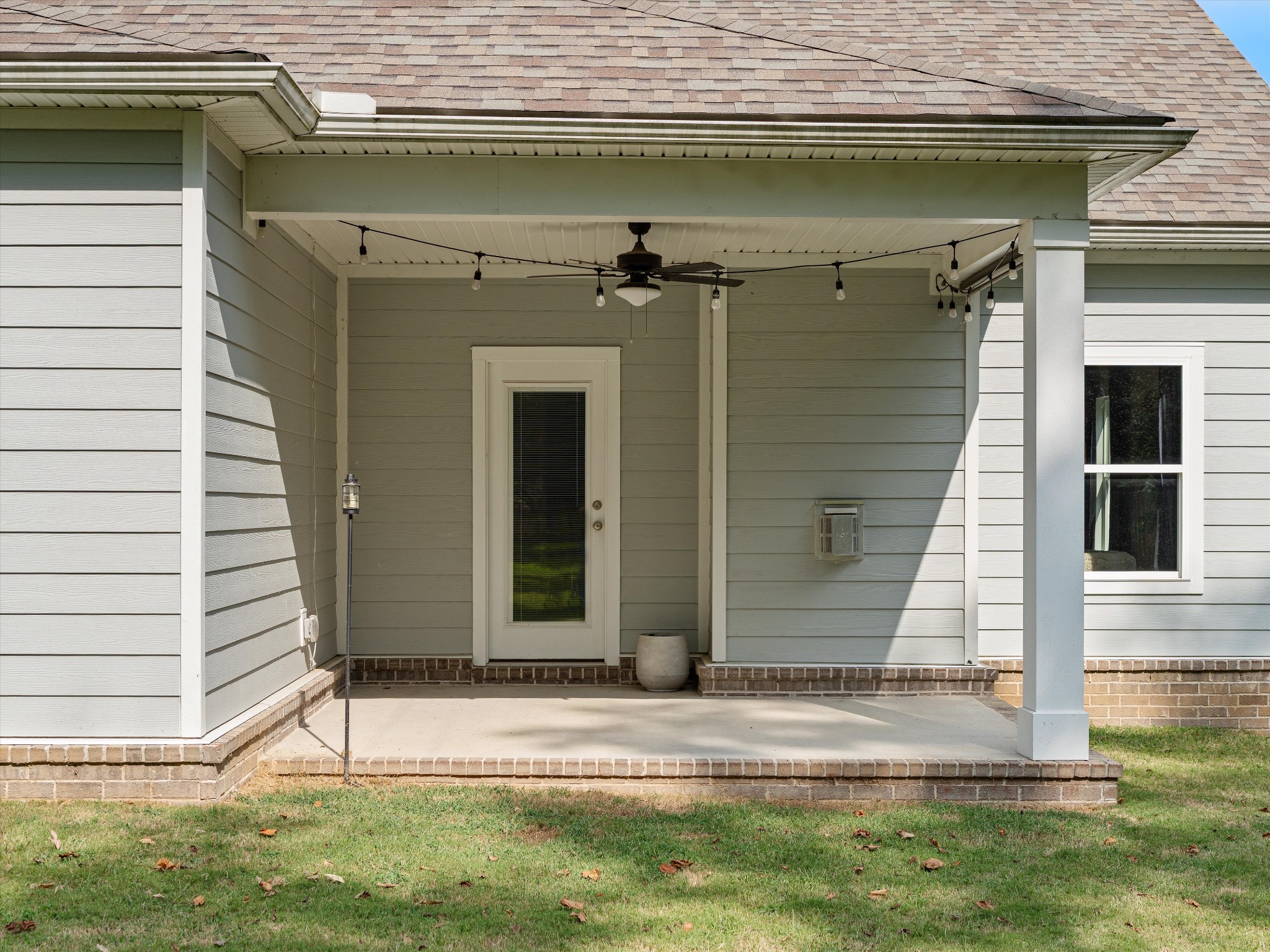 213 Hermitage Point Dr