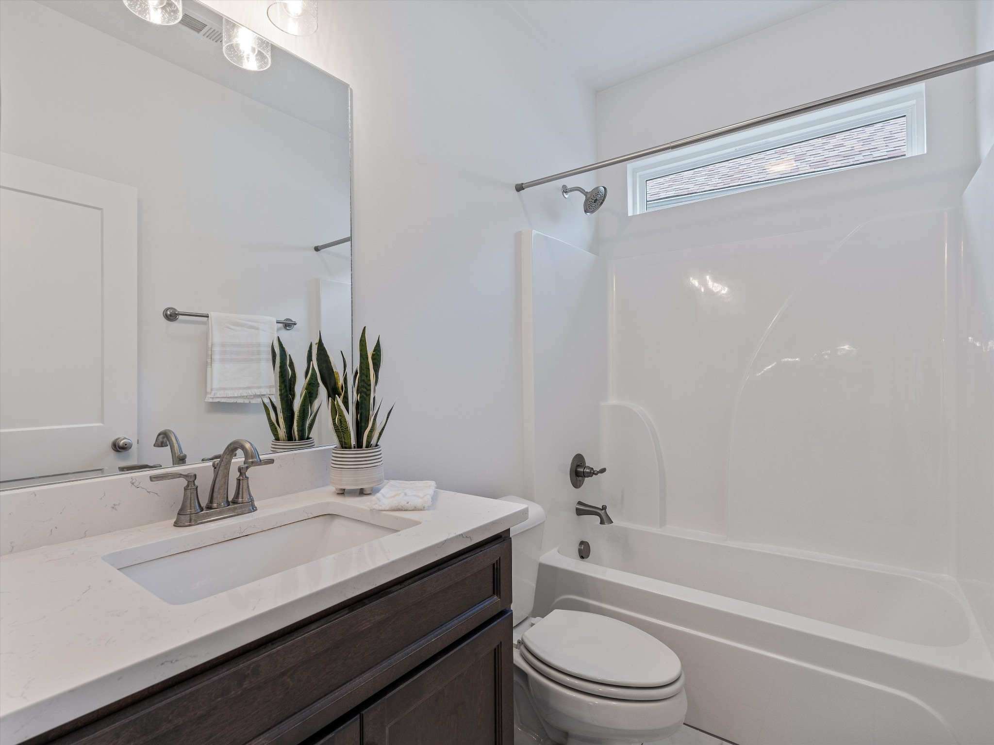 213 Hermitage Point Dr