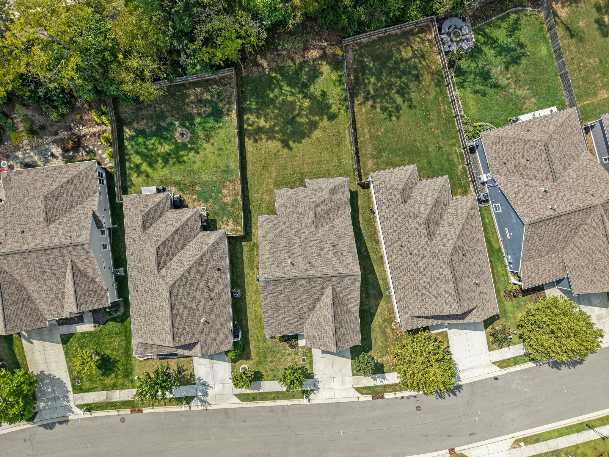 213 Hermitage Point Dr