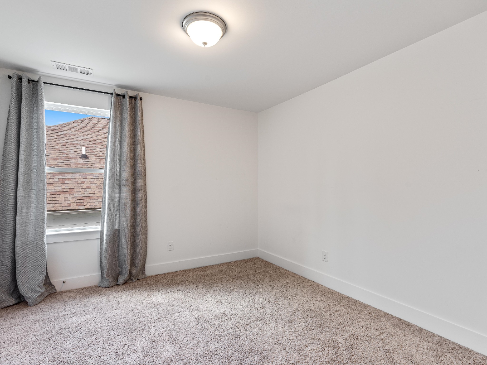 213 Hermitage Point Dr