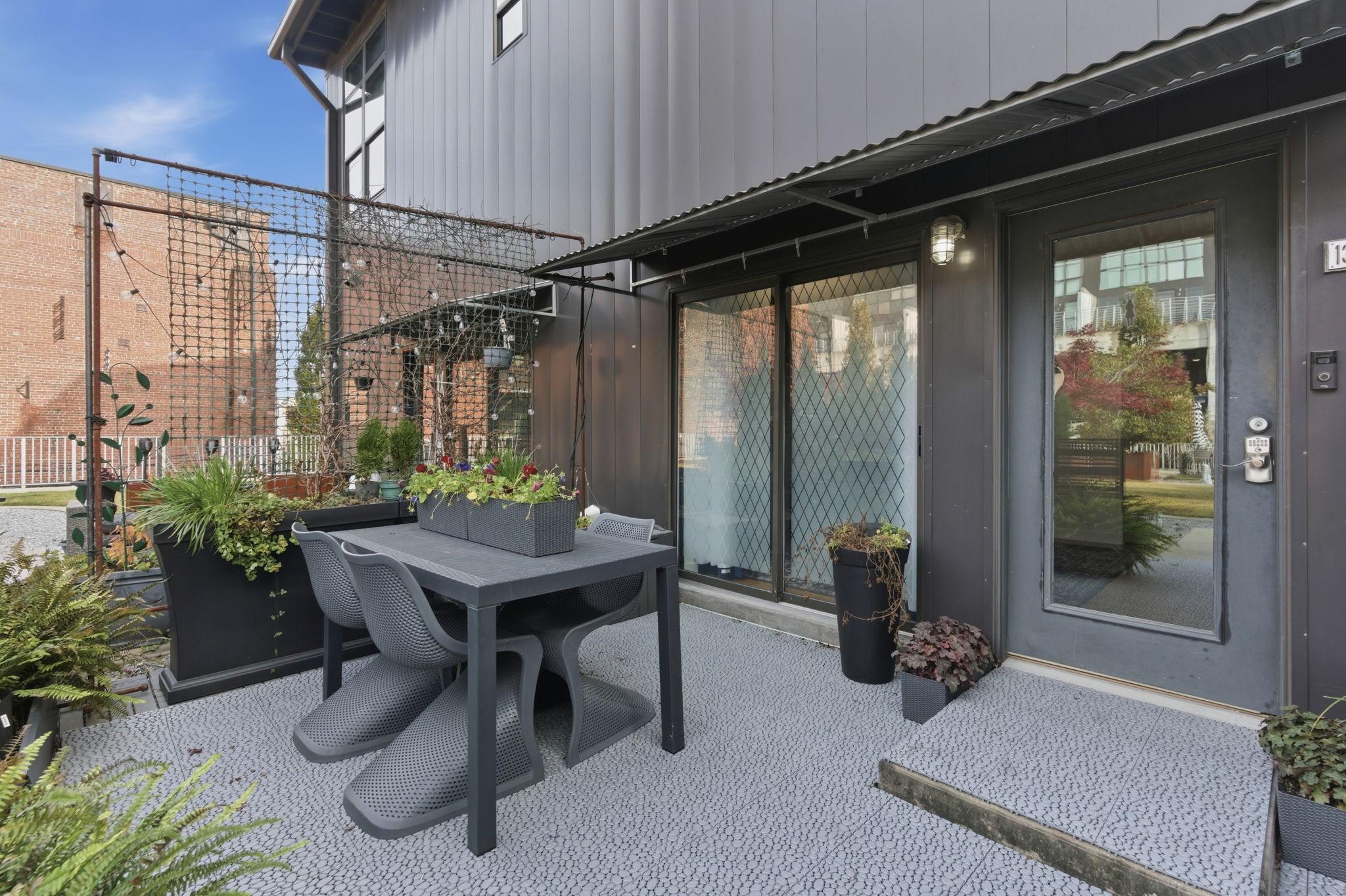 1342 Rosa L Parks Blvd