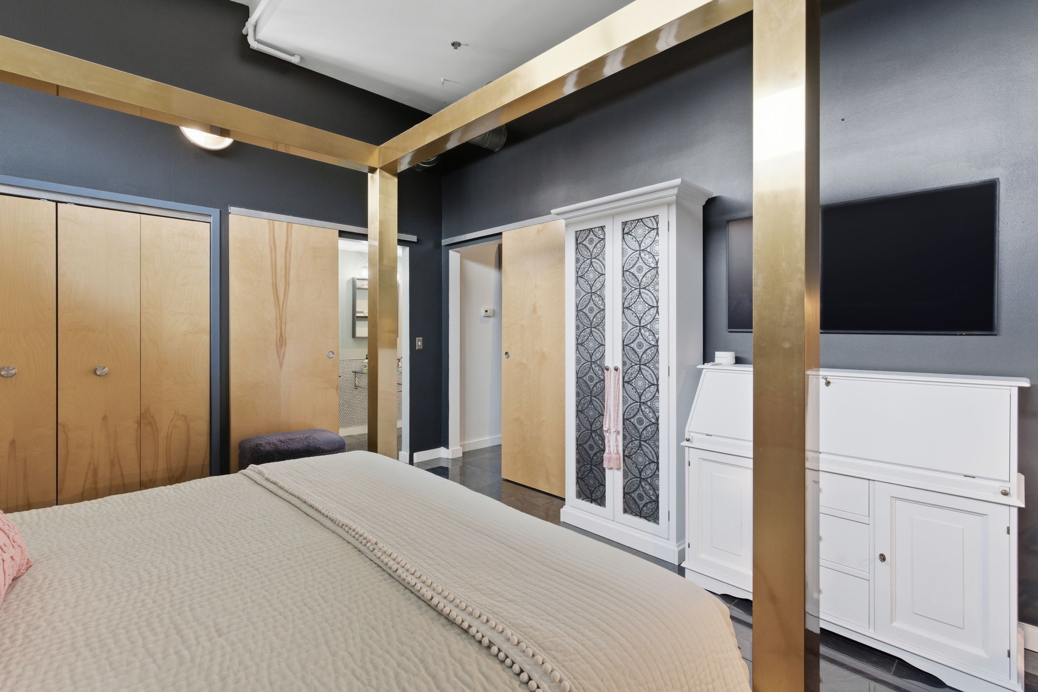 1342 Rosa L Parks Blvd