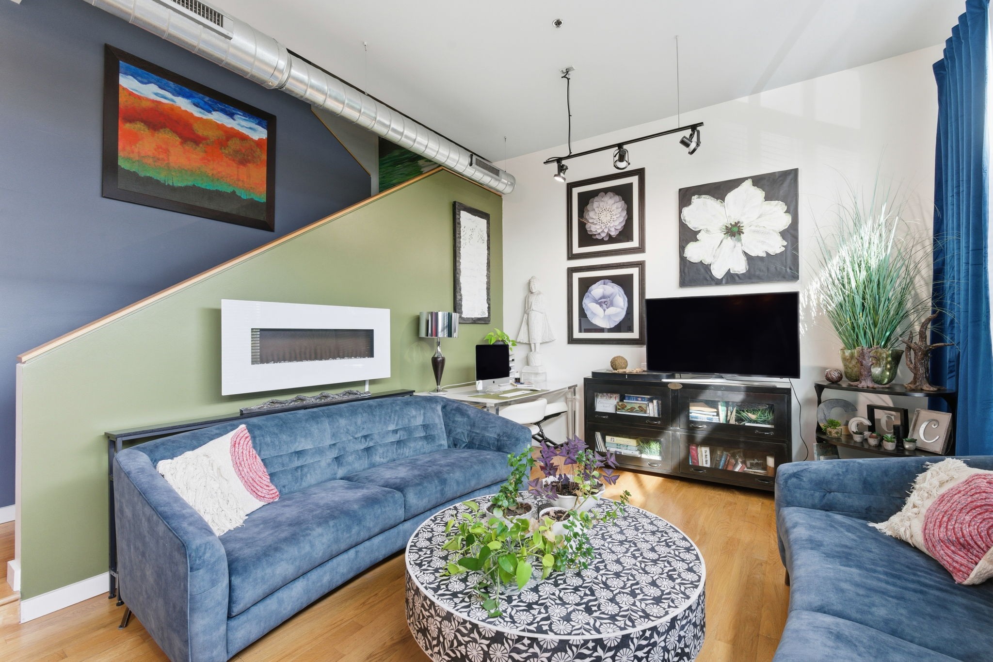 1342 Rosa L Parks Blvd