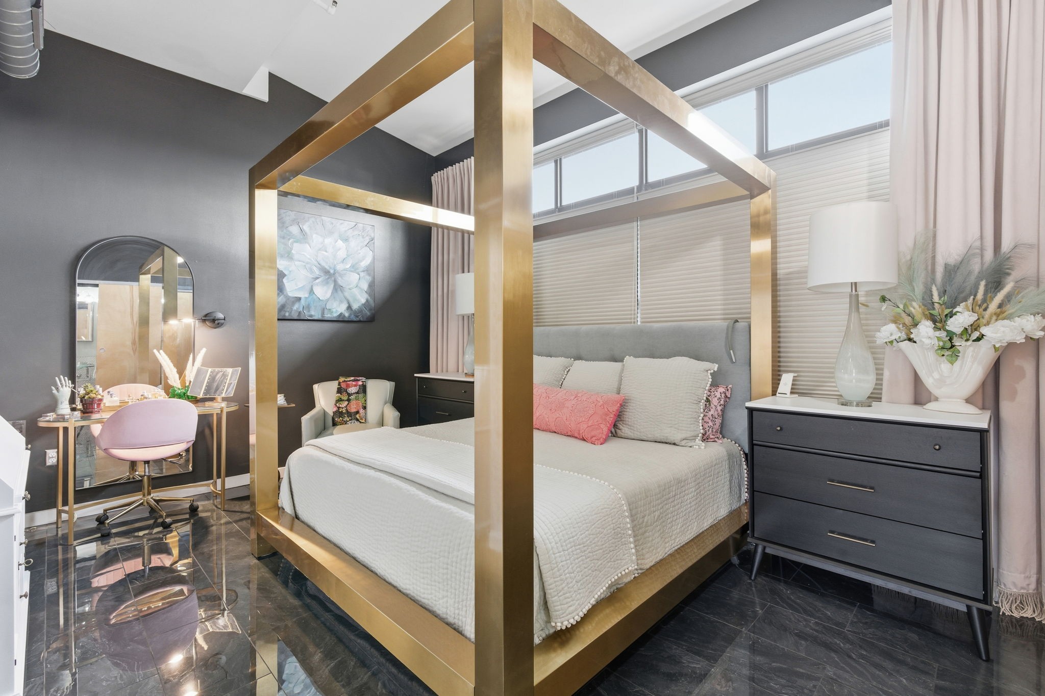 1342 Rosa L Parks Blvd