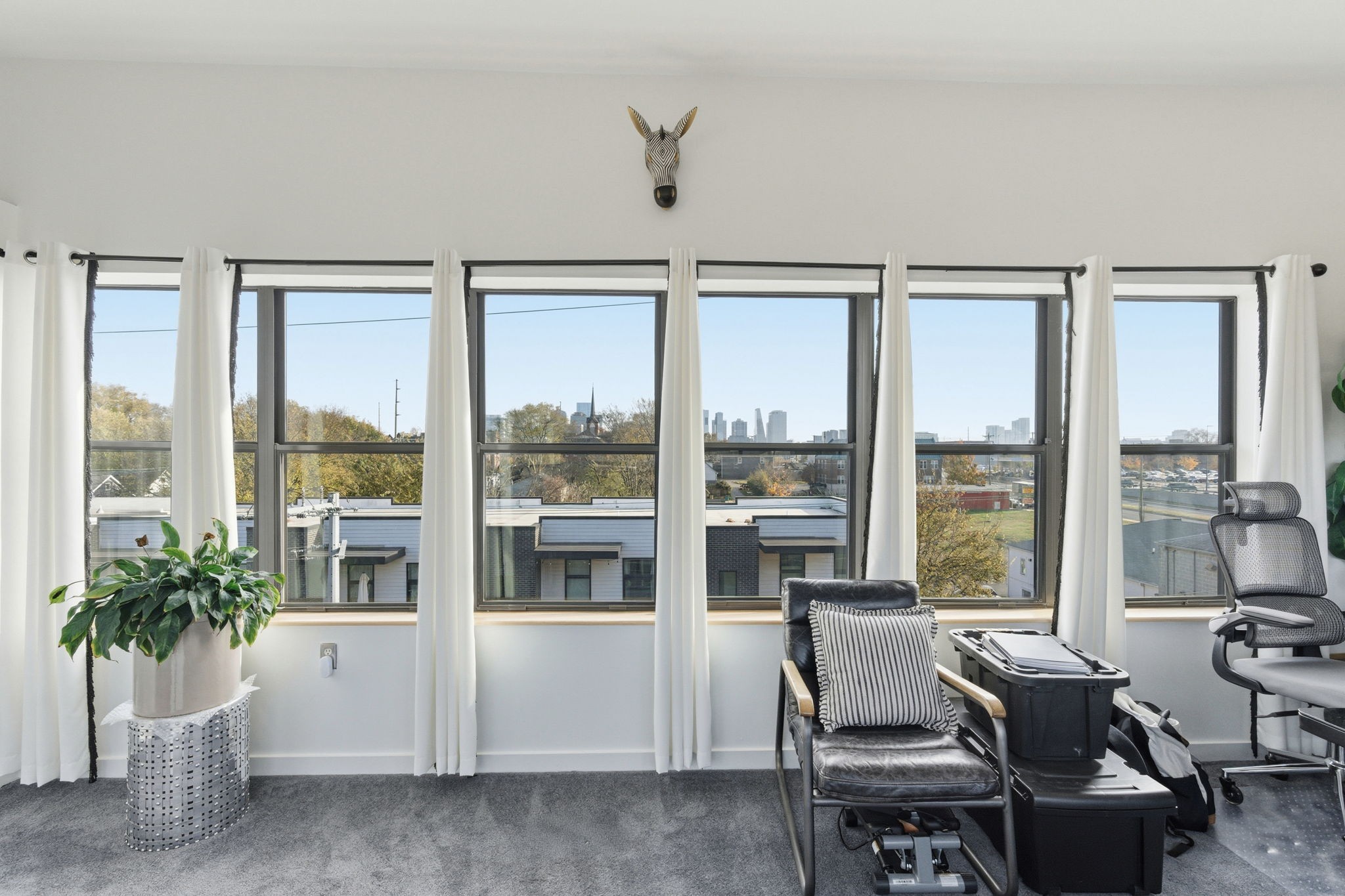 1342 Rosa L Parks Blvd