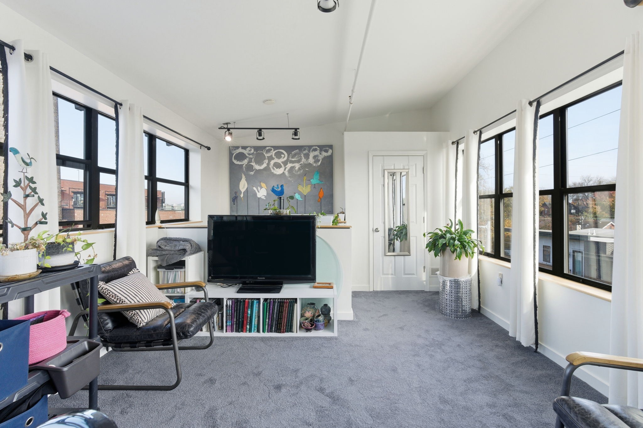 1342 Rosa L Parks Blvd