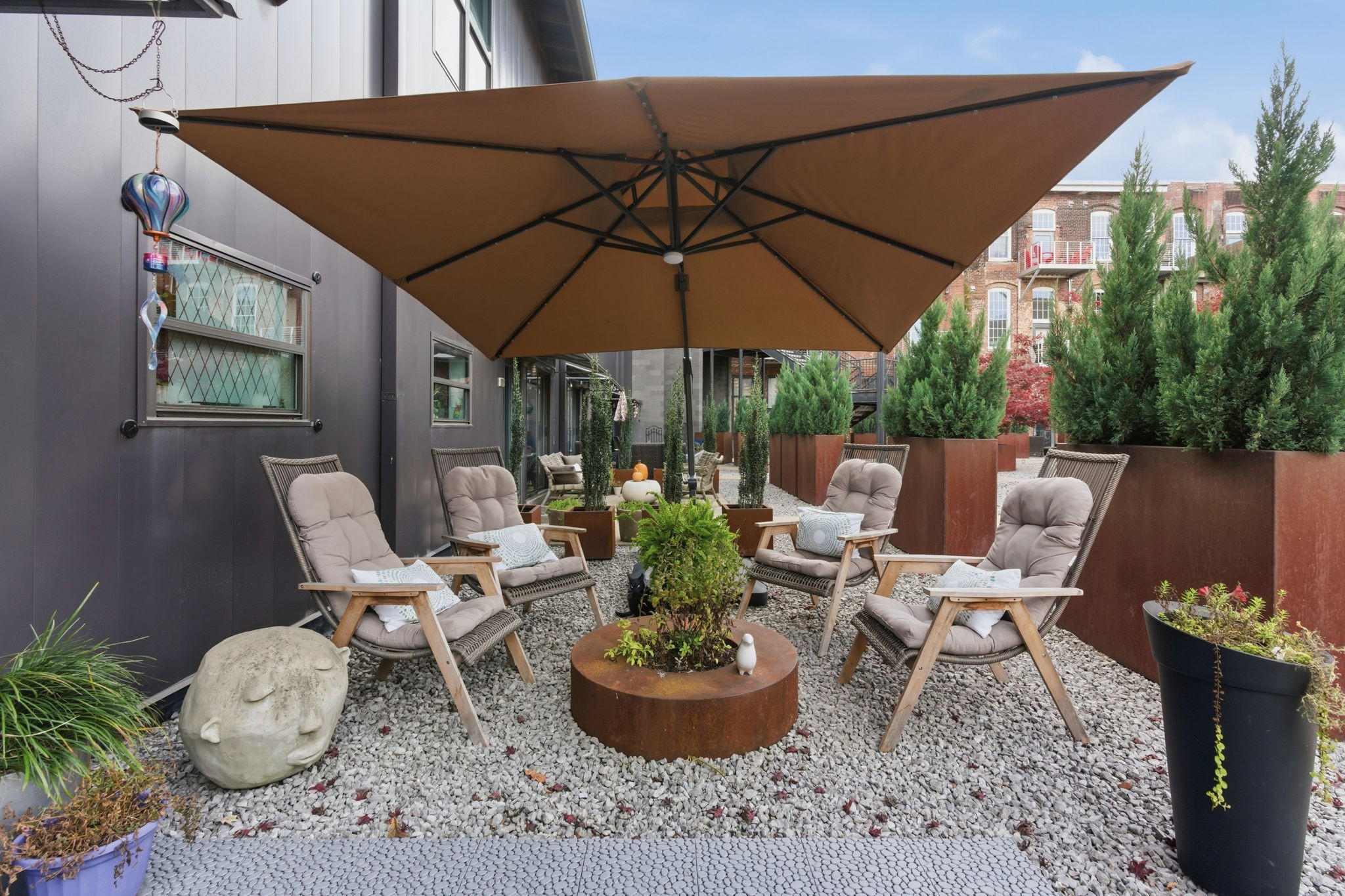 1342 Rosa L Parks Blvd