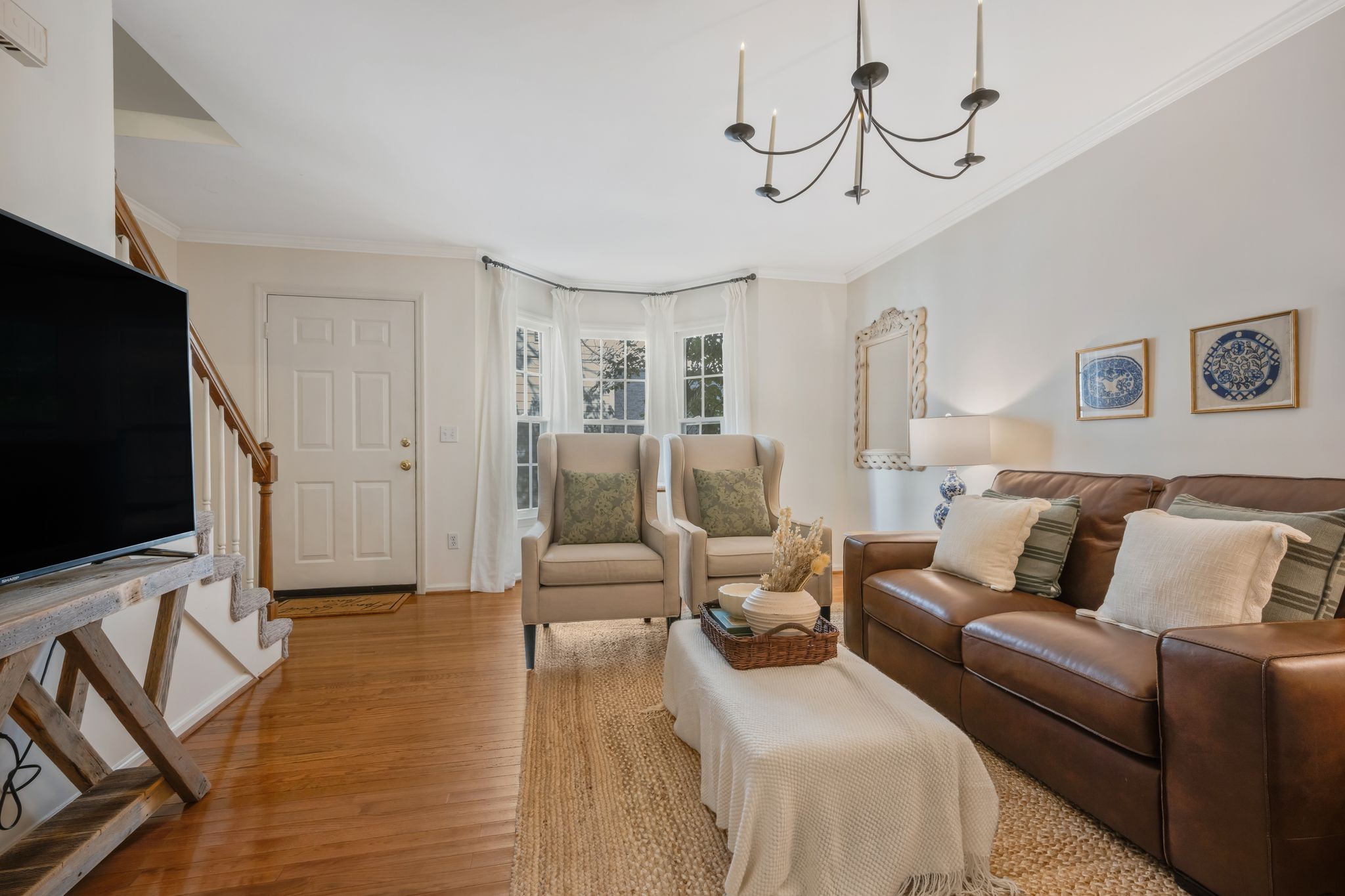 3135 Long Blvd Unit: 2