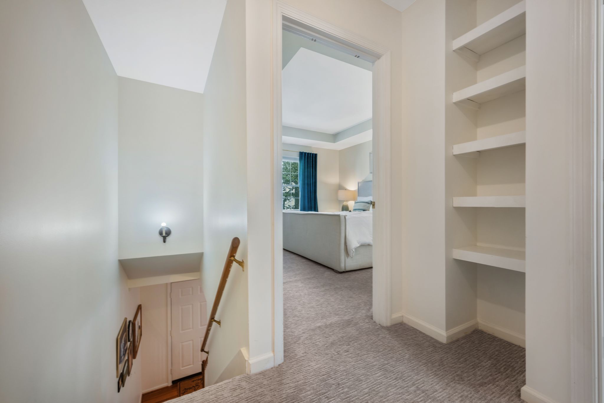 3135 Long Blvd Unit: 2