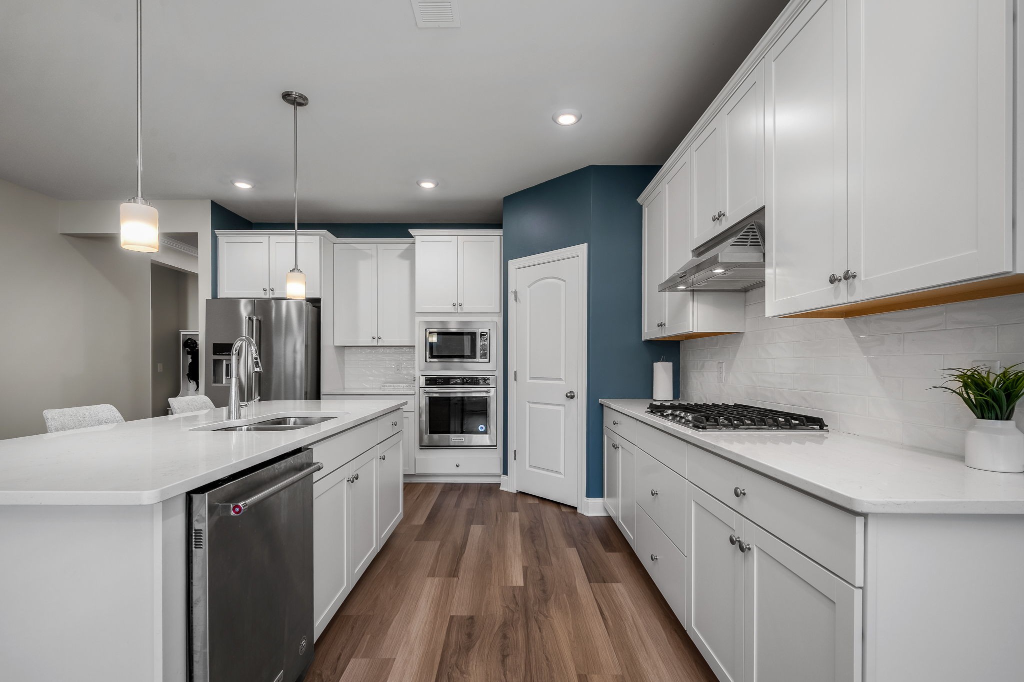 2525 Prairie Hill Dr