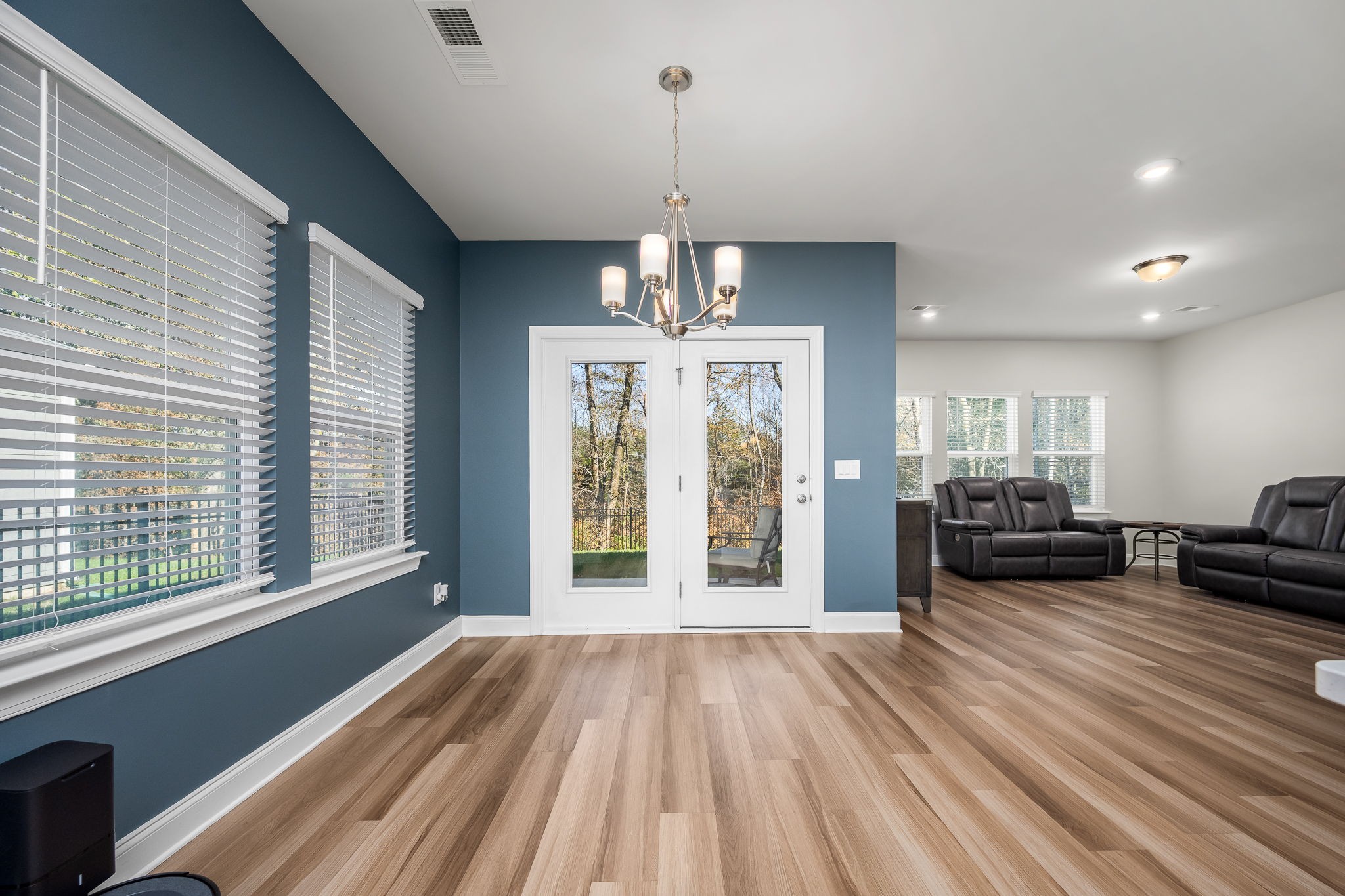 2525 Prairie Hill Dr