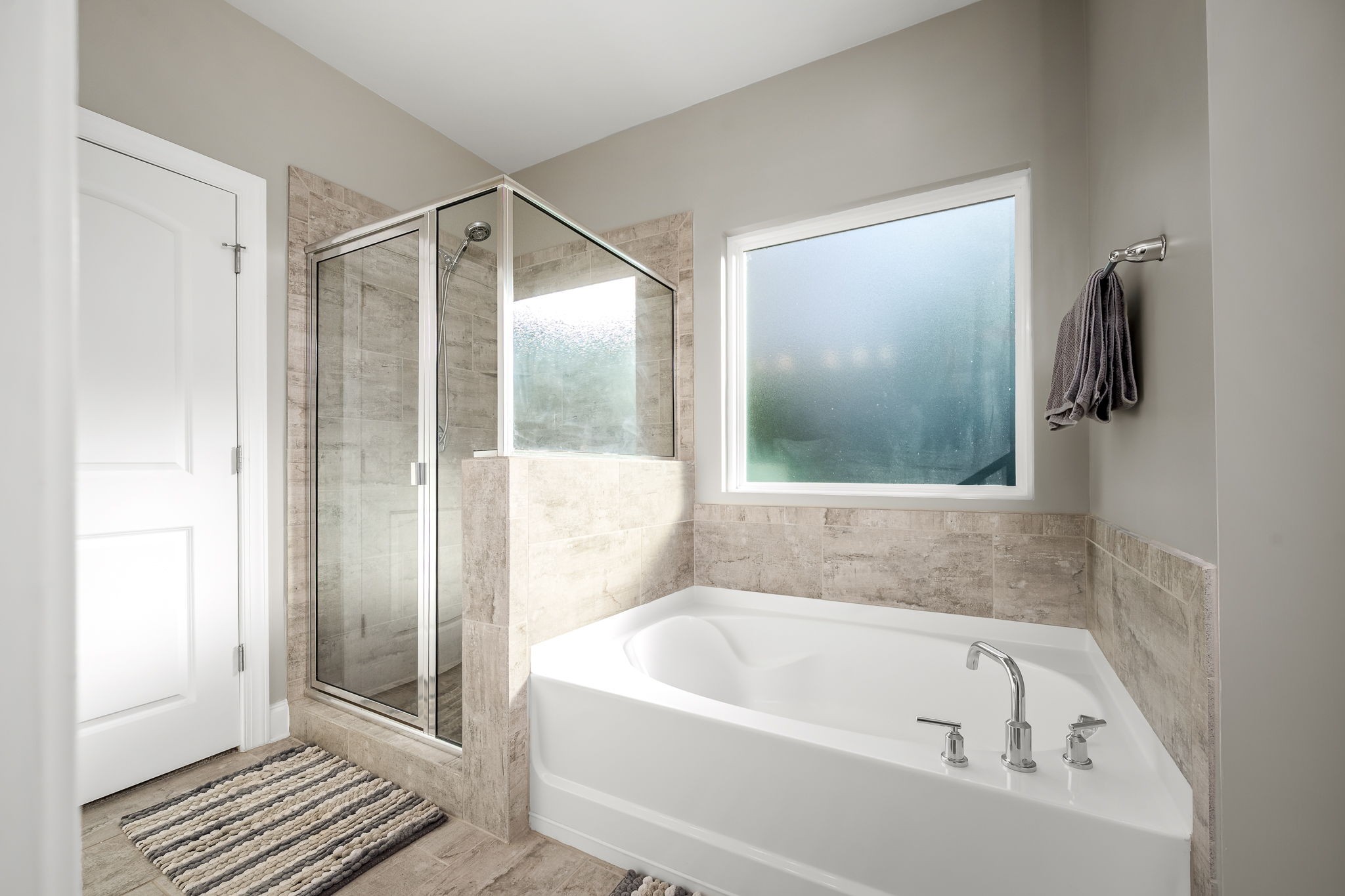 2525 Prairie Hill Dr