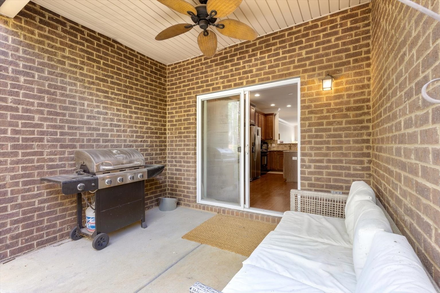 2349 Traemoor Village Pl