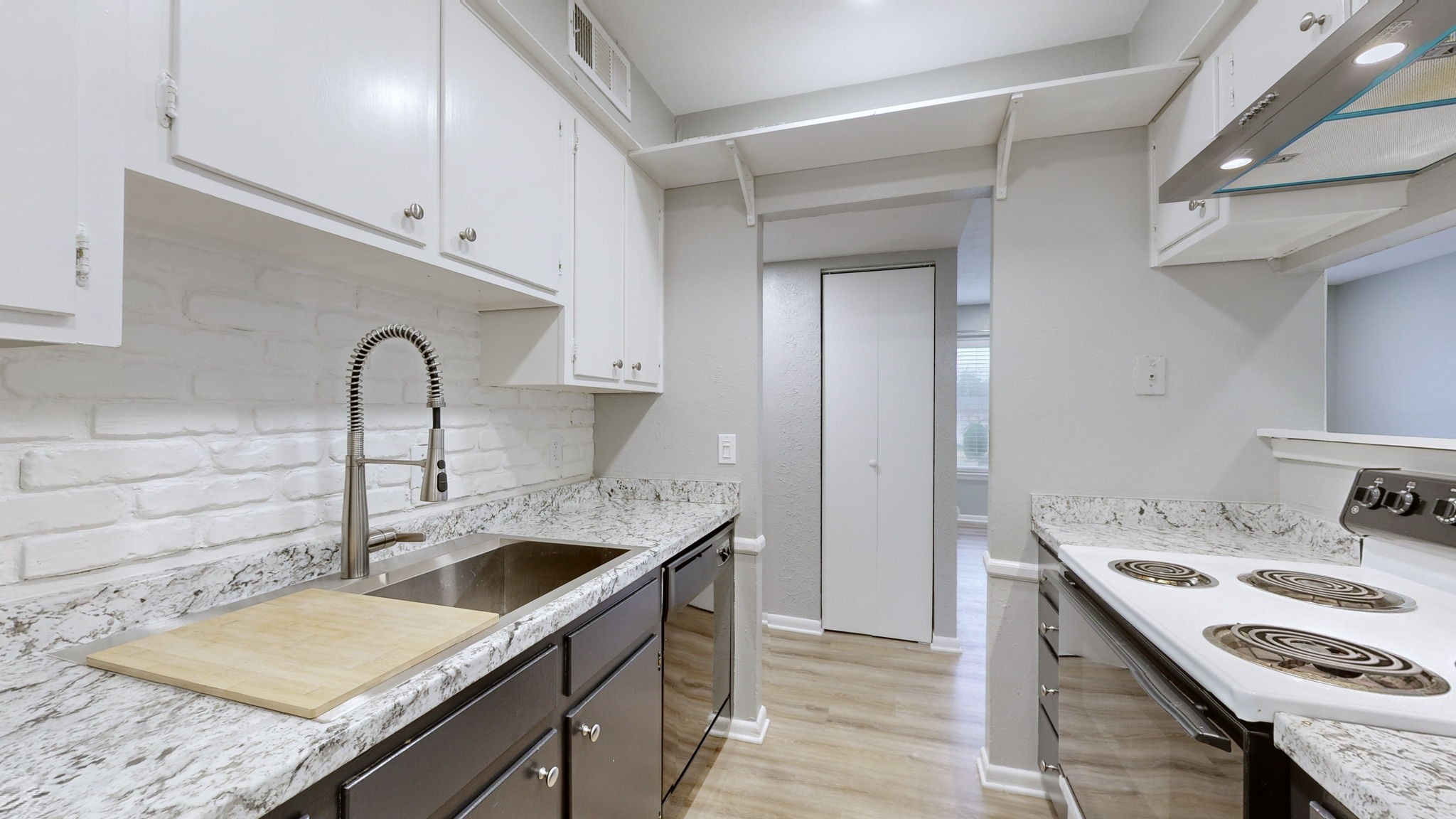 810 Bellevue Rd Unit: 213