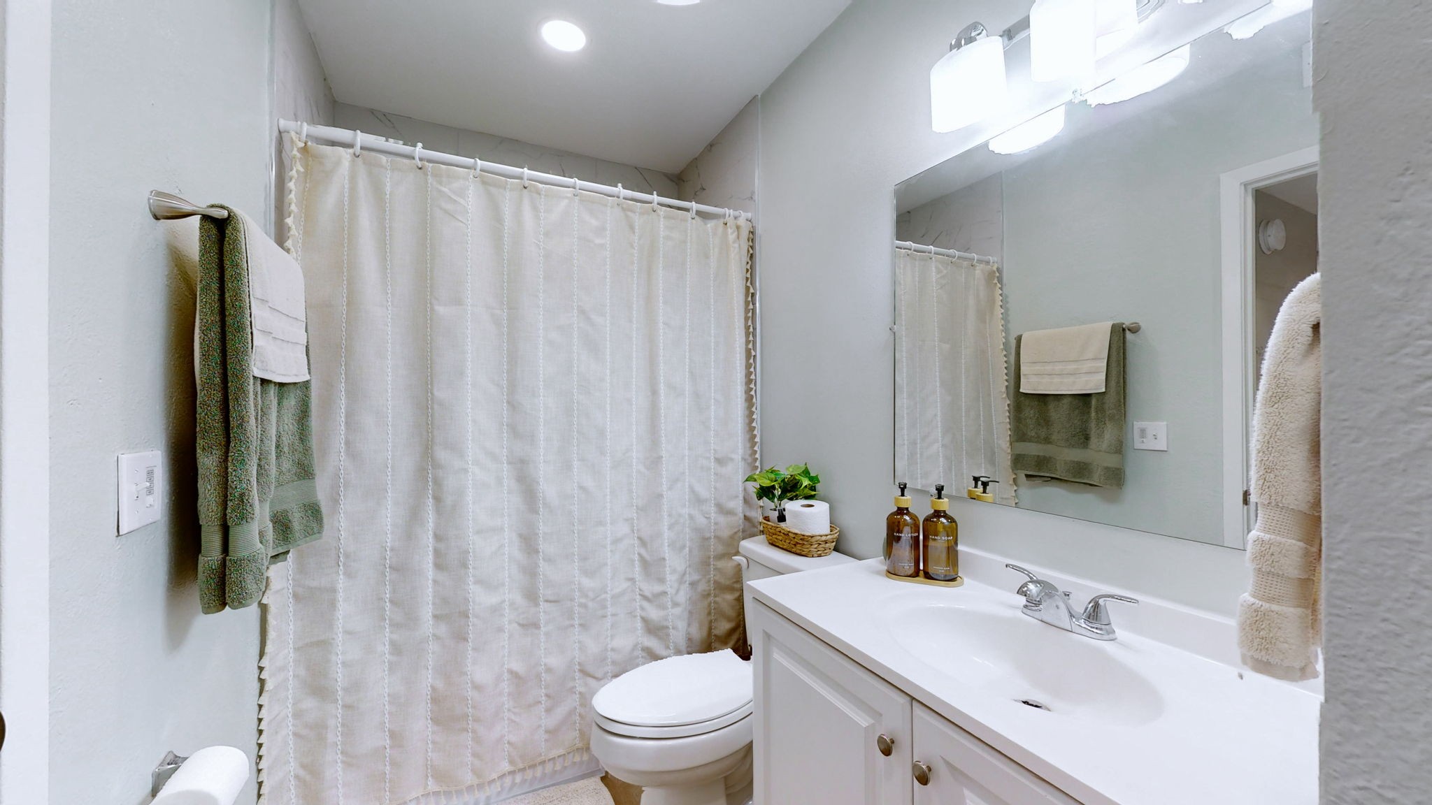 810 Bellevue Rd Unit: 213