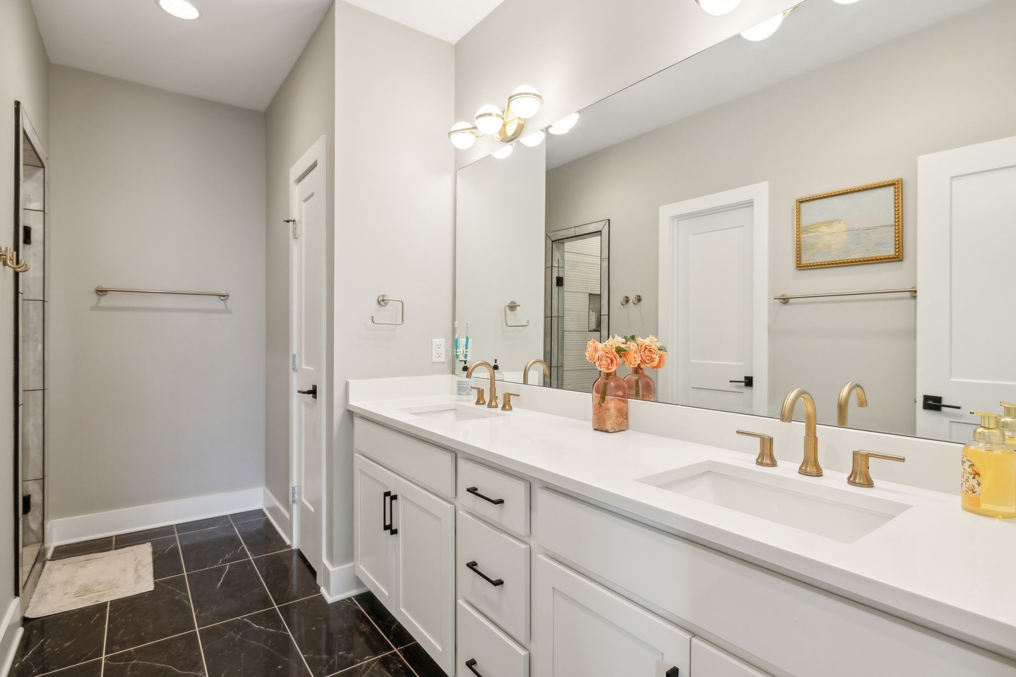 6216B California Ave