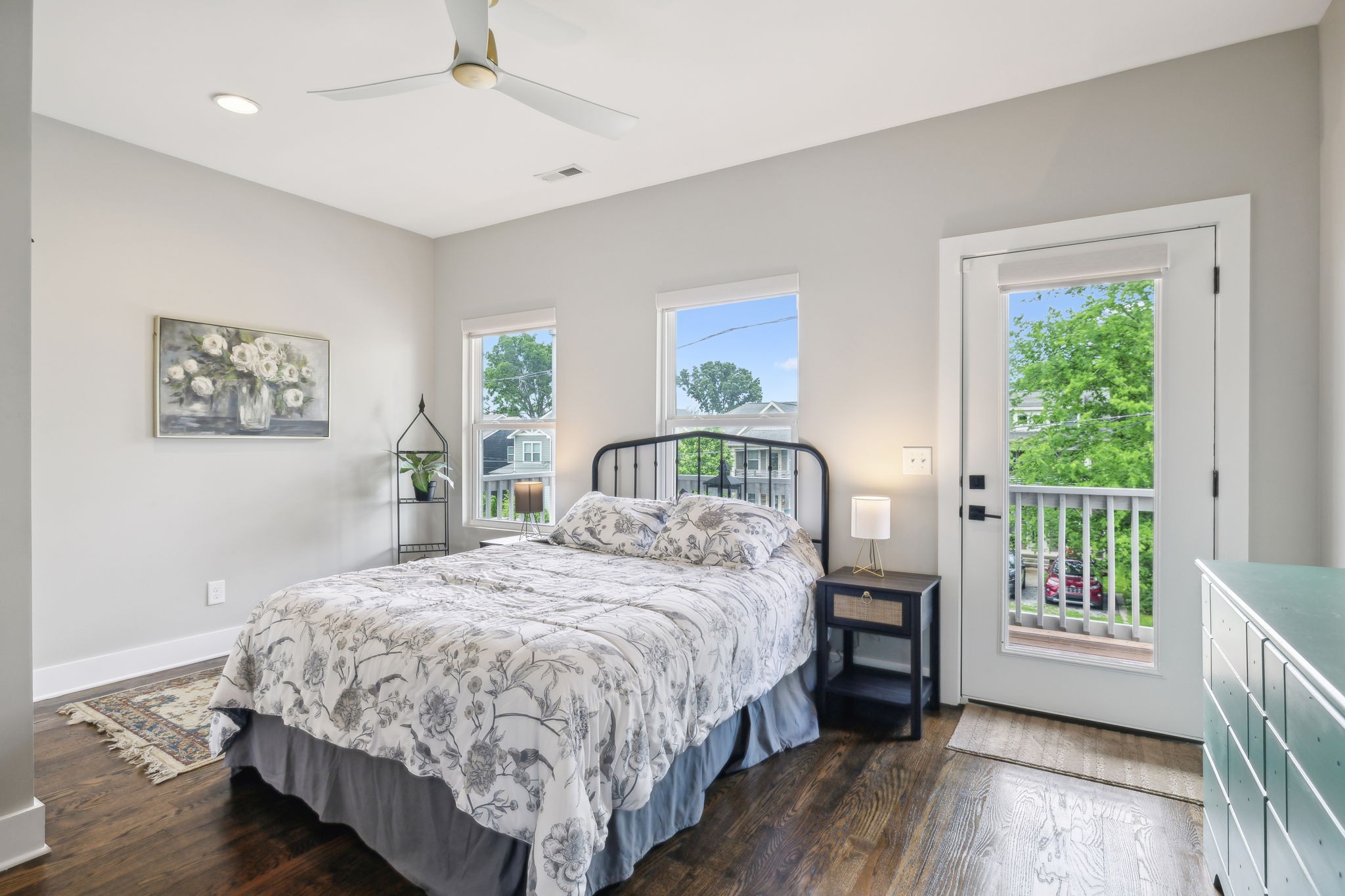 6216B California Ave