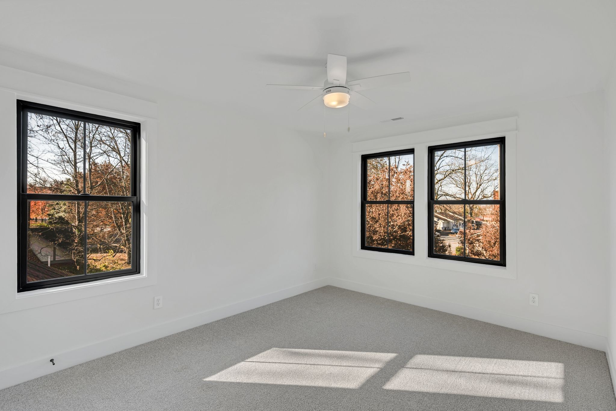 520 N Maple St Unit: 1