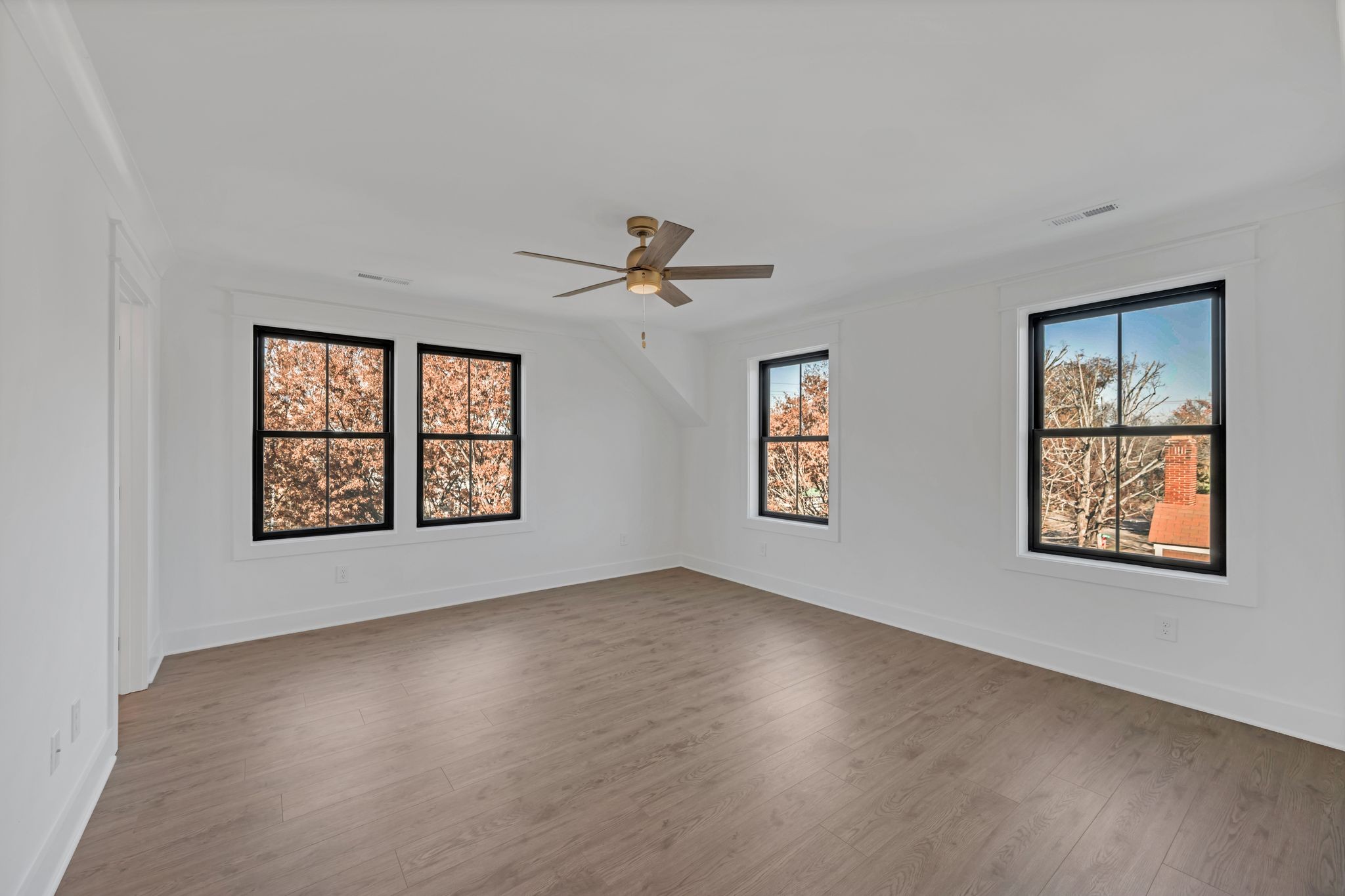 520 N Maple St Unit: 1