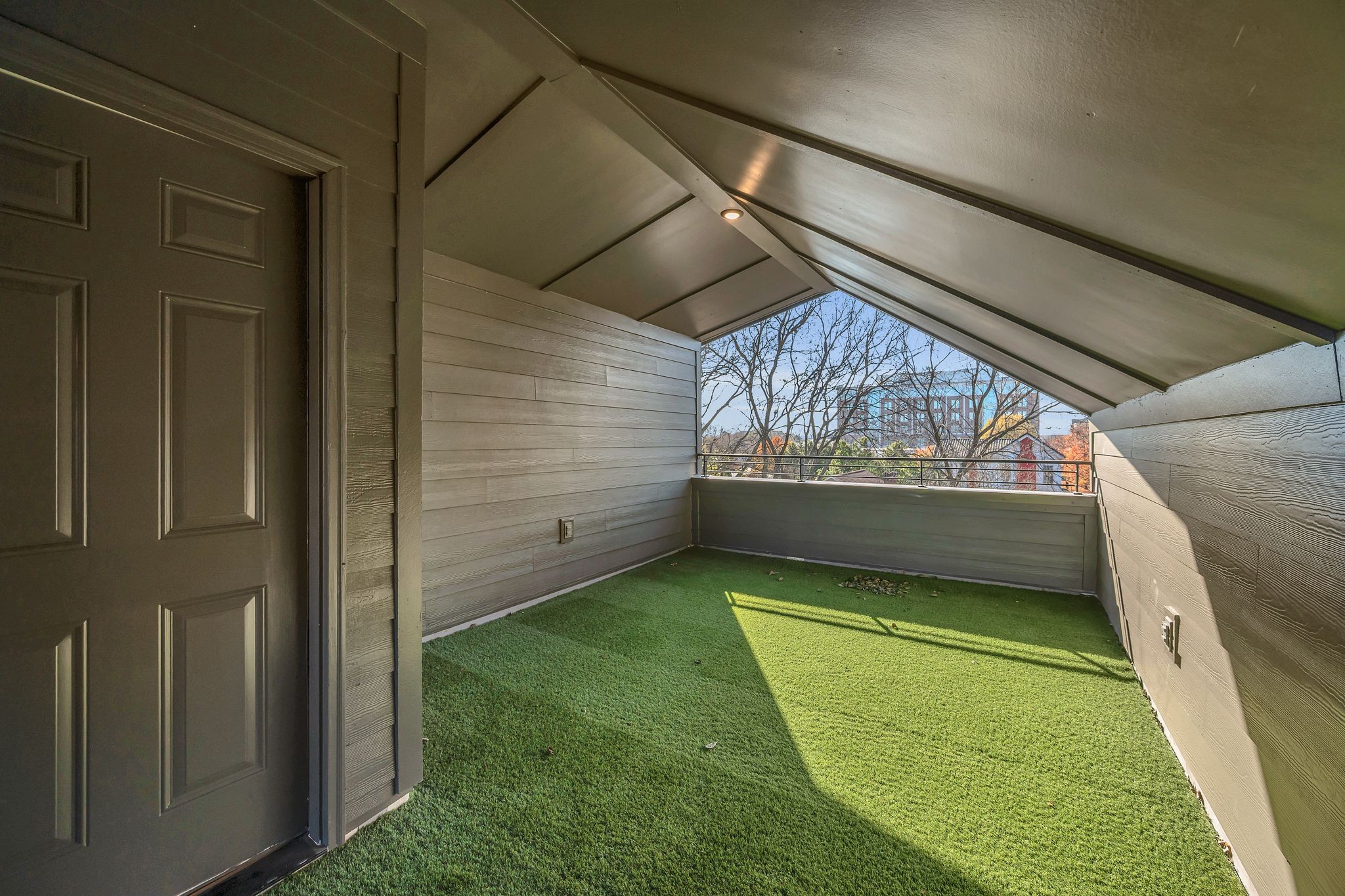 520 N Maple St Unit: 1