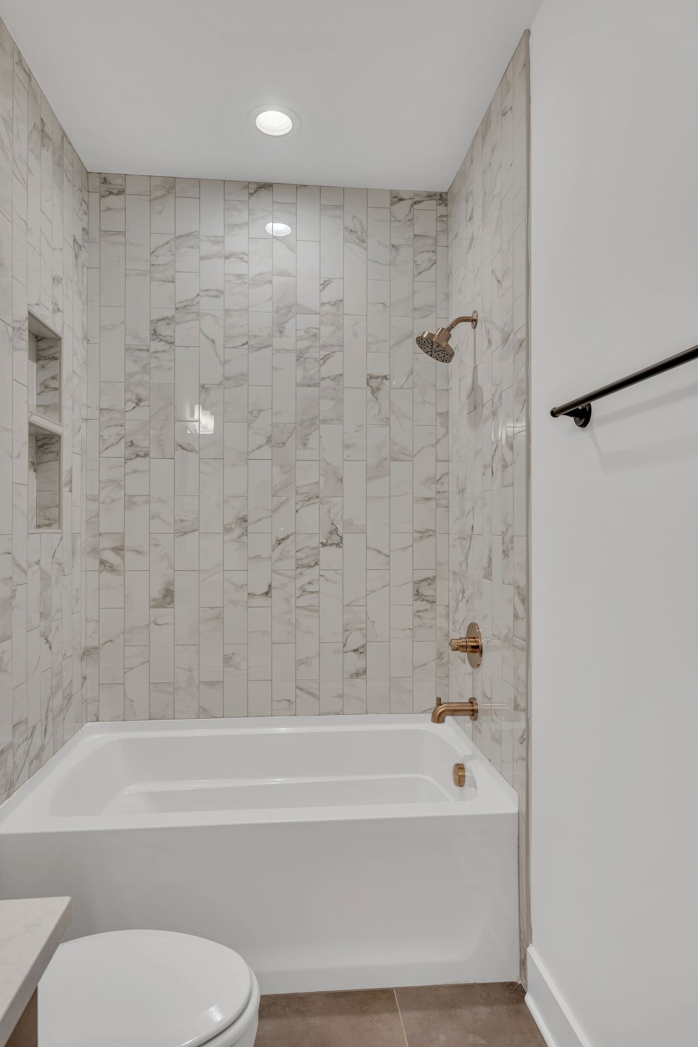 520 N Maple St Unit: 1