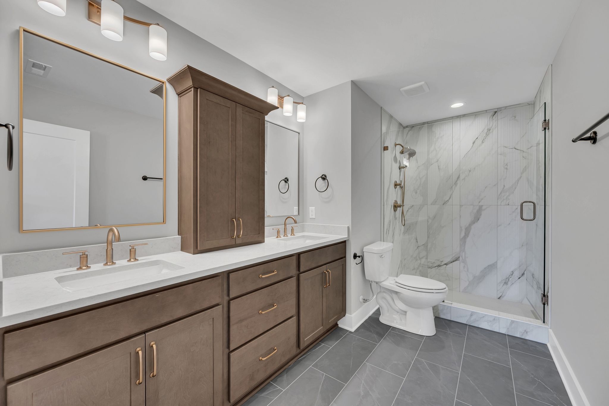 520 N Maple St Unit: 2