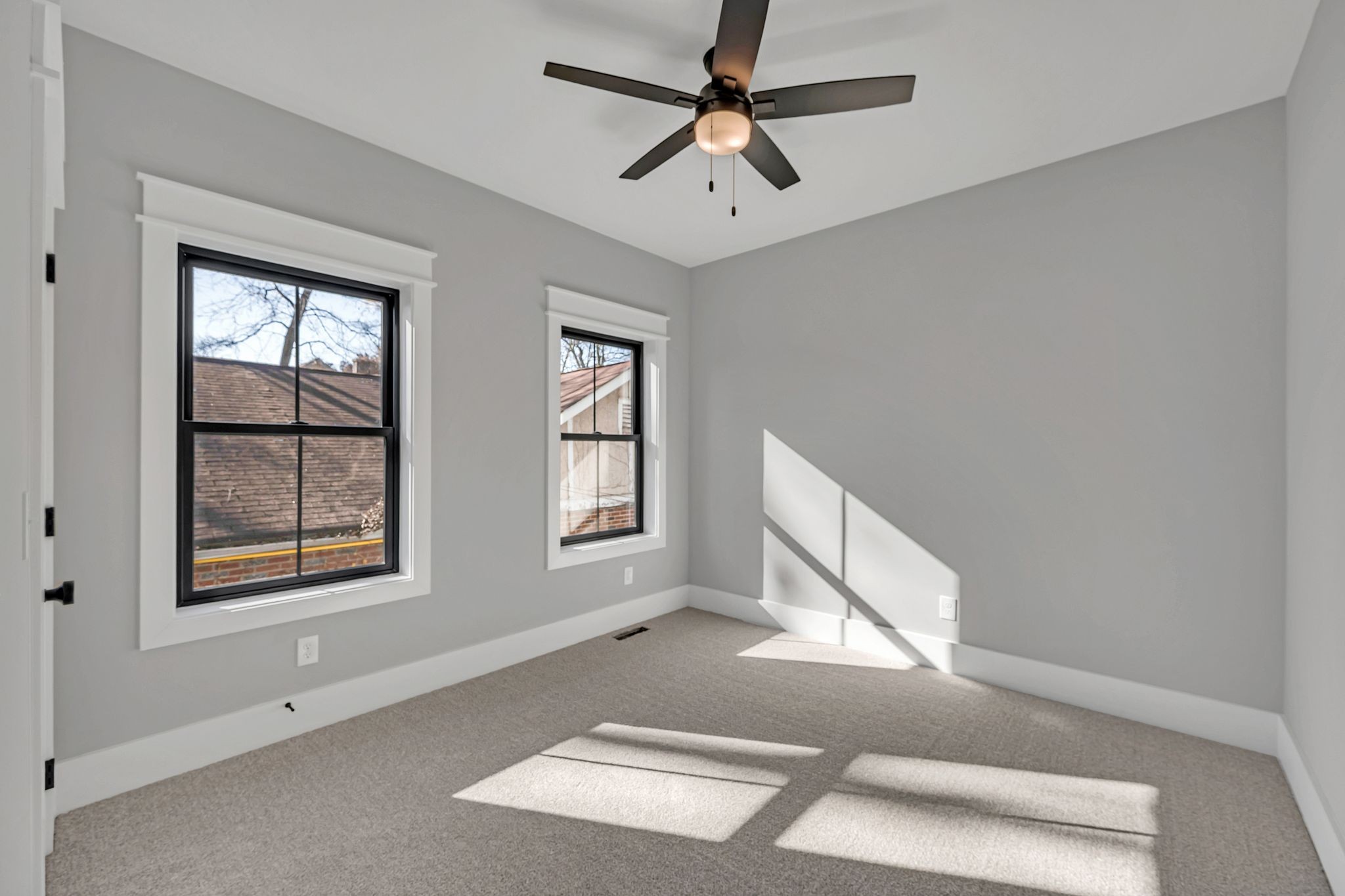 520 N Maple St Unit: 2