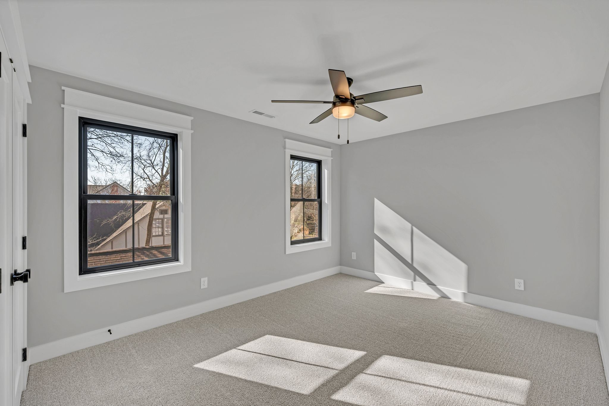 520 N Maple St Unit: 2