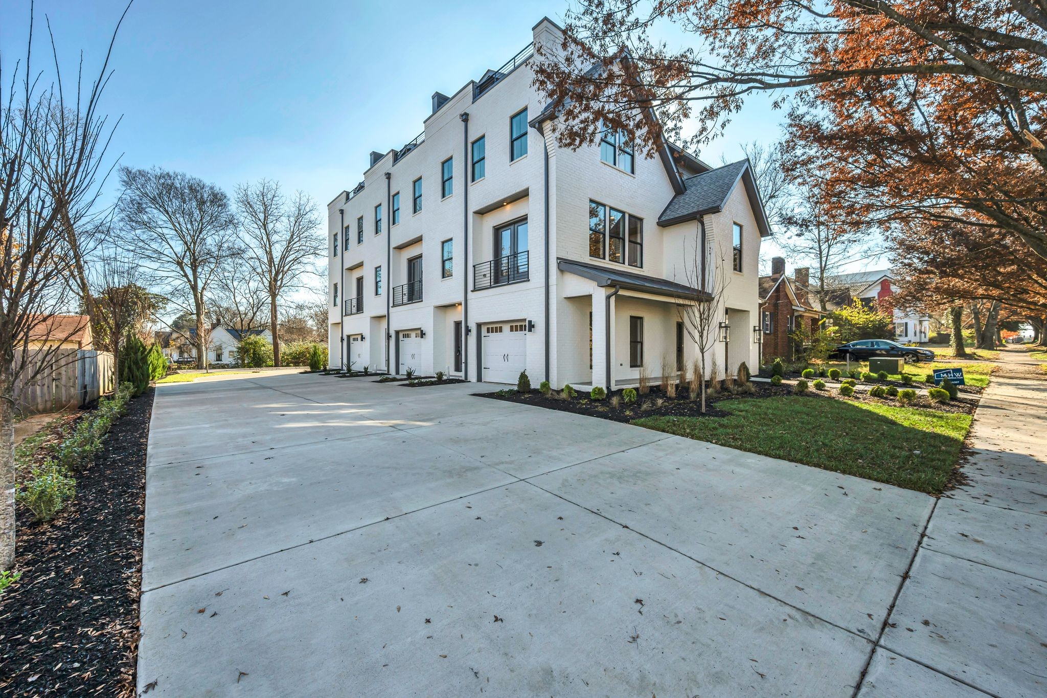 520 N Maple St Unit: 2