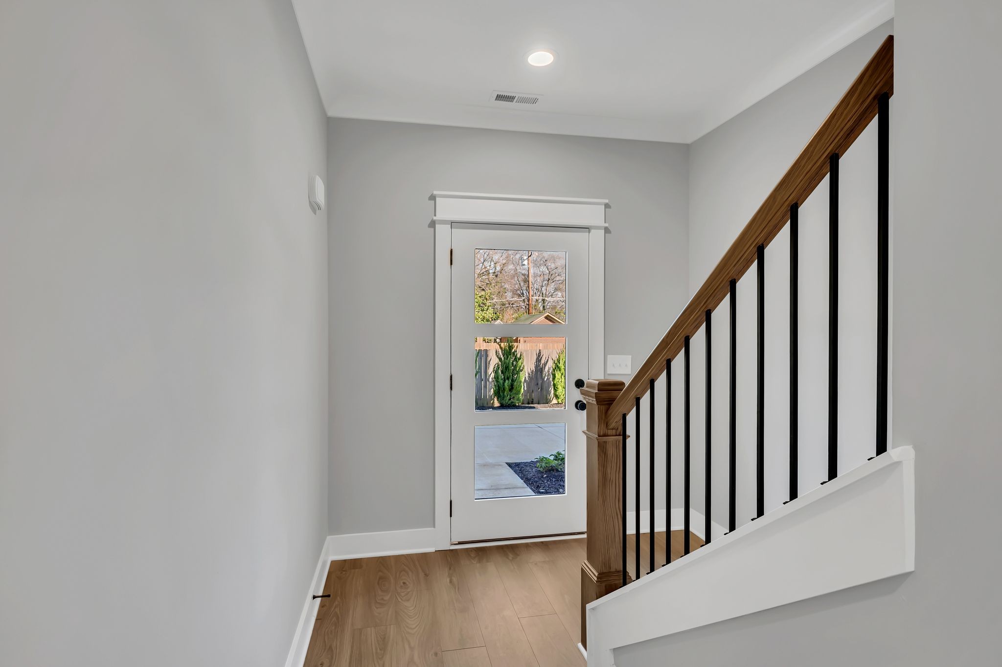 520 N Maple St Unit: 2